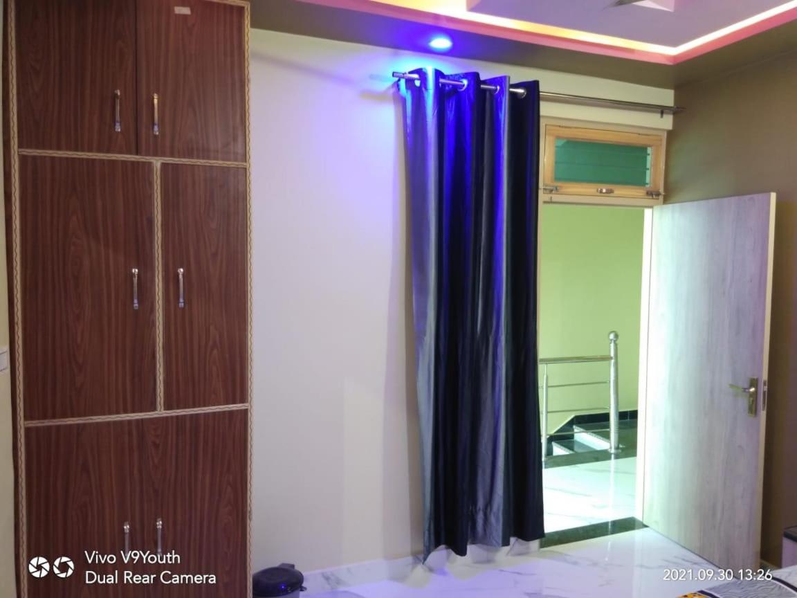 Hotel O Shiva