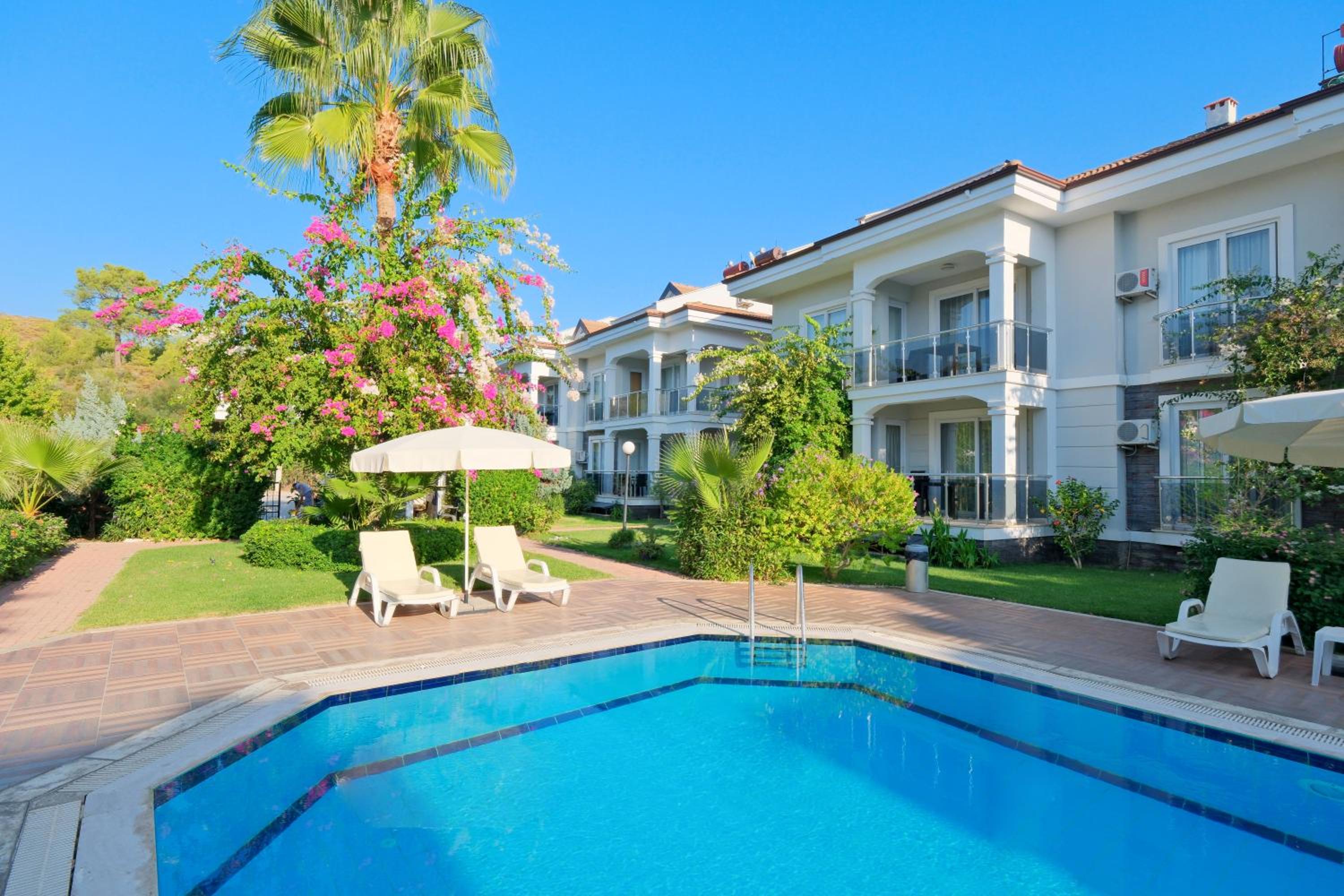 Legend Apartments