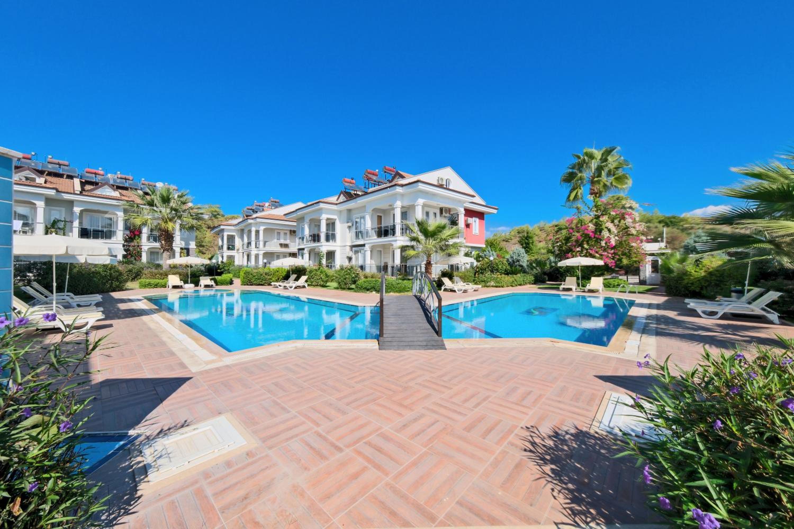 Legend Apartments