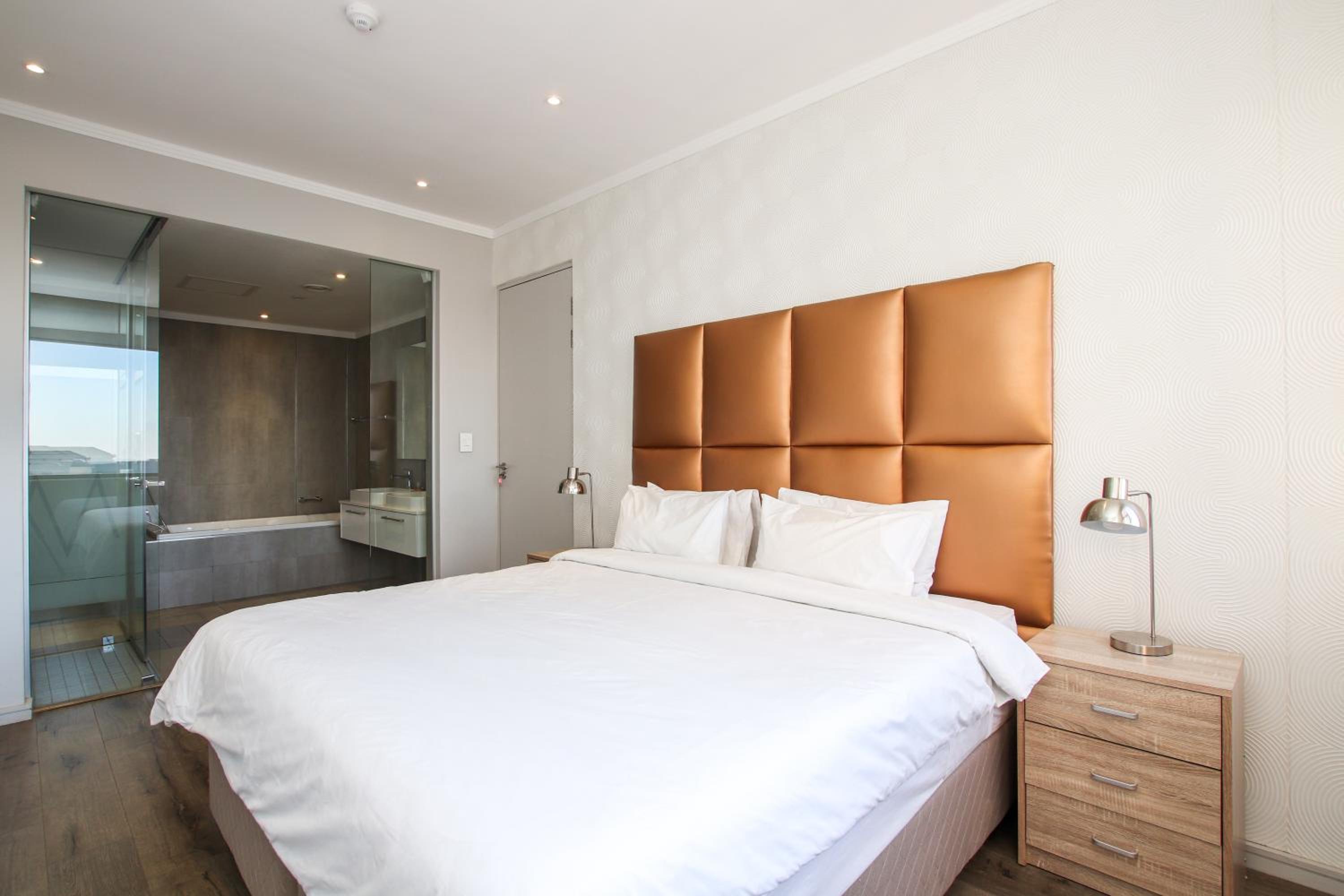 Sandton Smart Apartment Twelve