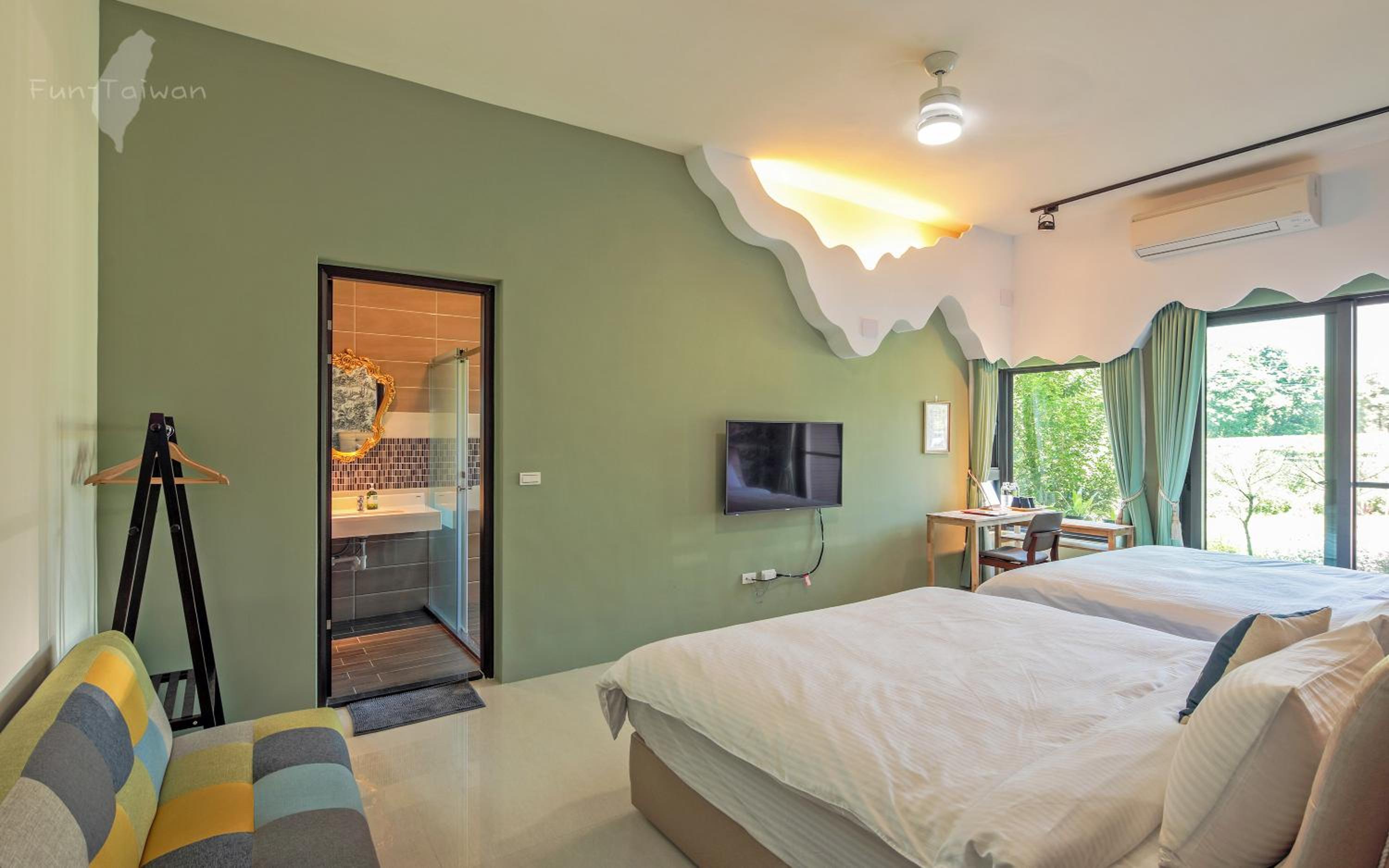 Photo 18