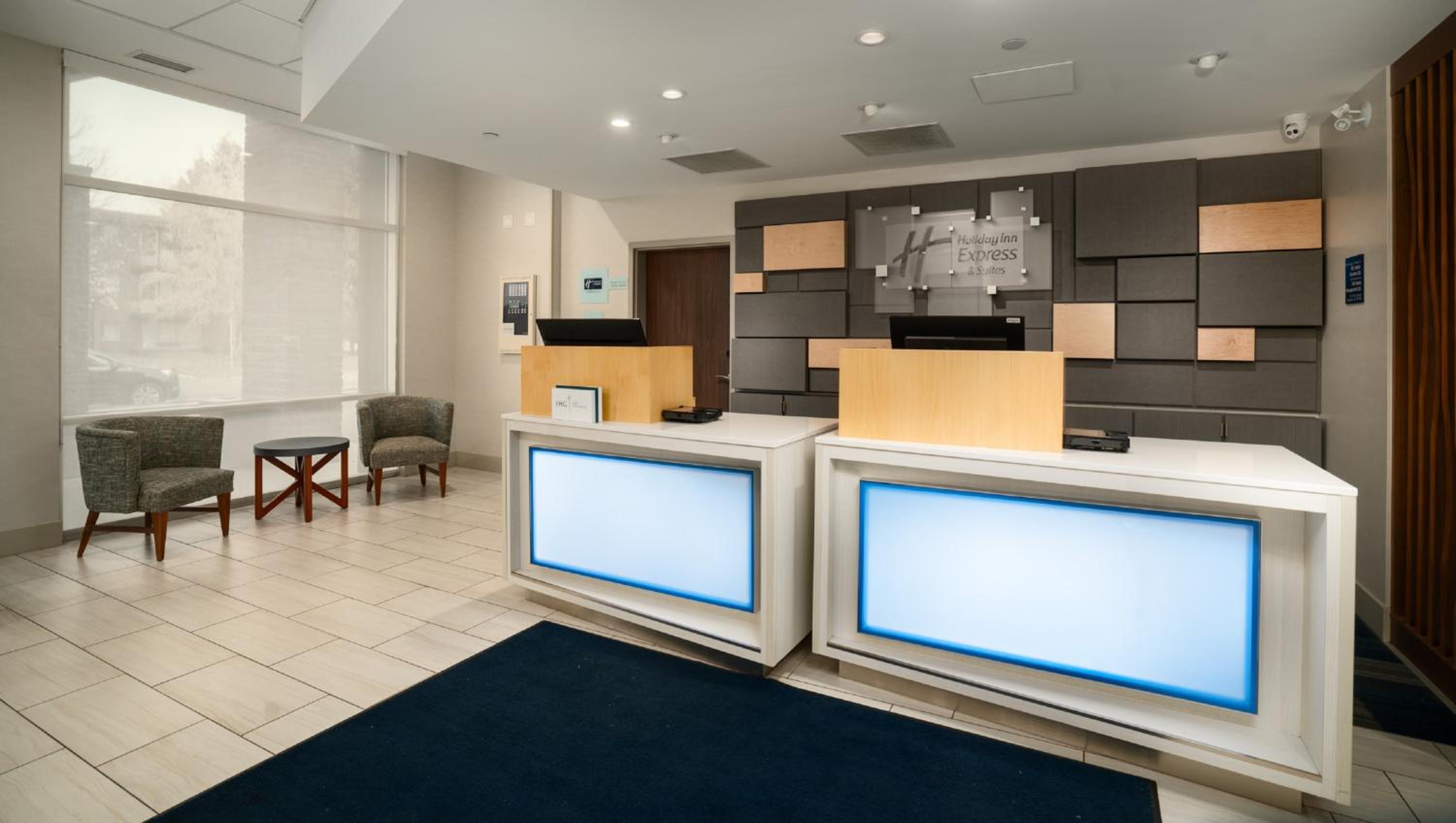 Brandon Vacations - Holiday Inn Express  Suites - Brandon, an IHG Hotel - Property Image 12