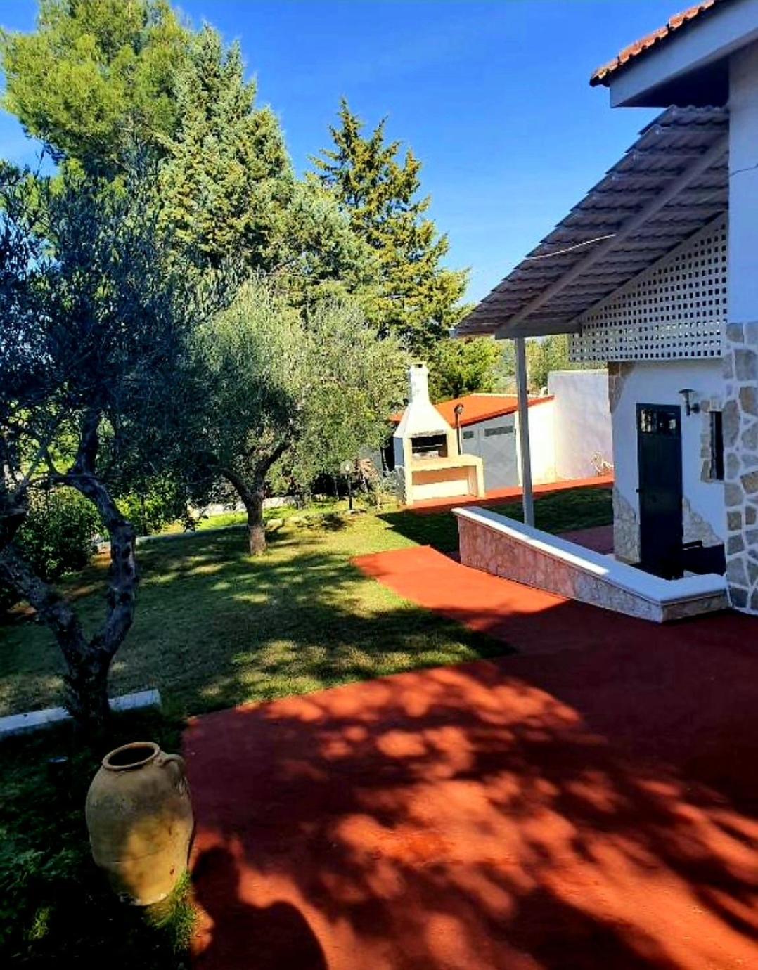MERCADANTE - Luxury Holiday House view 2