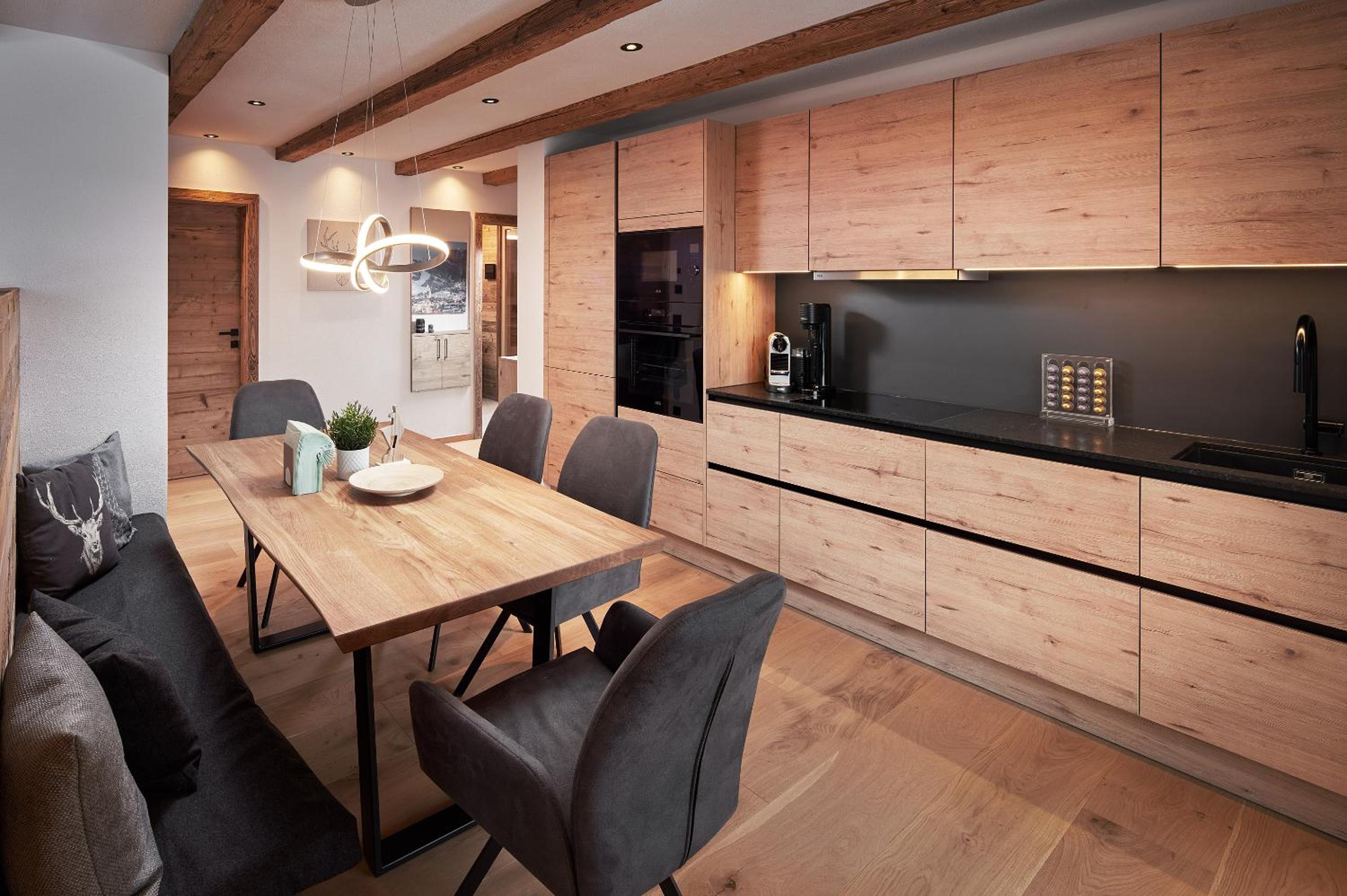 Alpin Residenzen Eichenheim Aurach bei Kitzbühel by Alpina-Holiday
