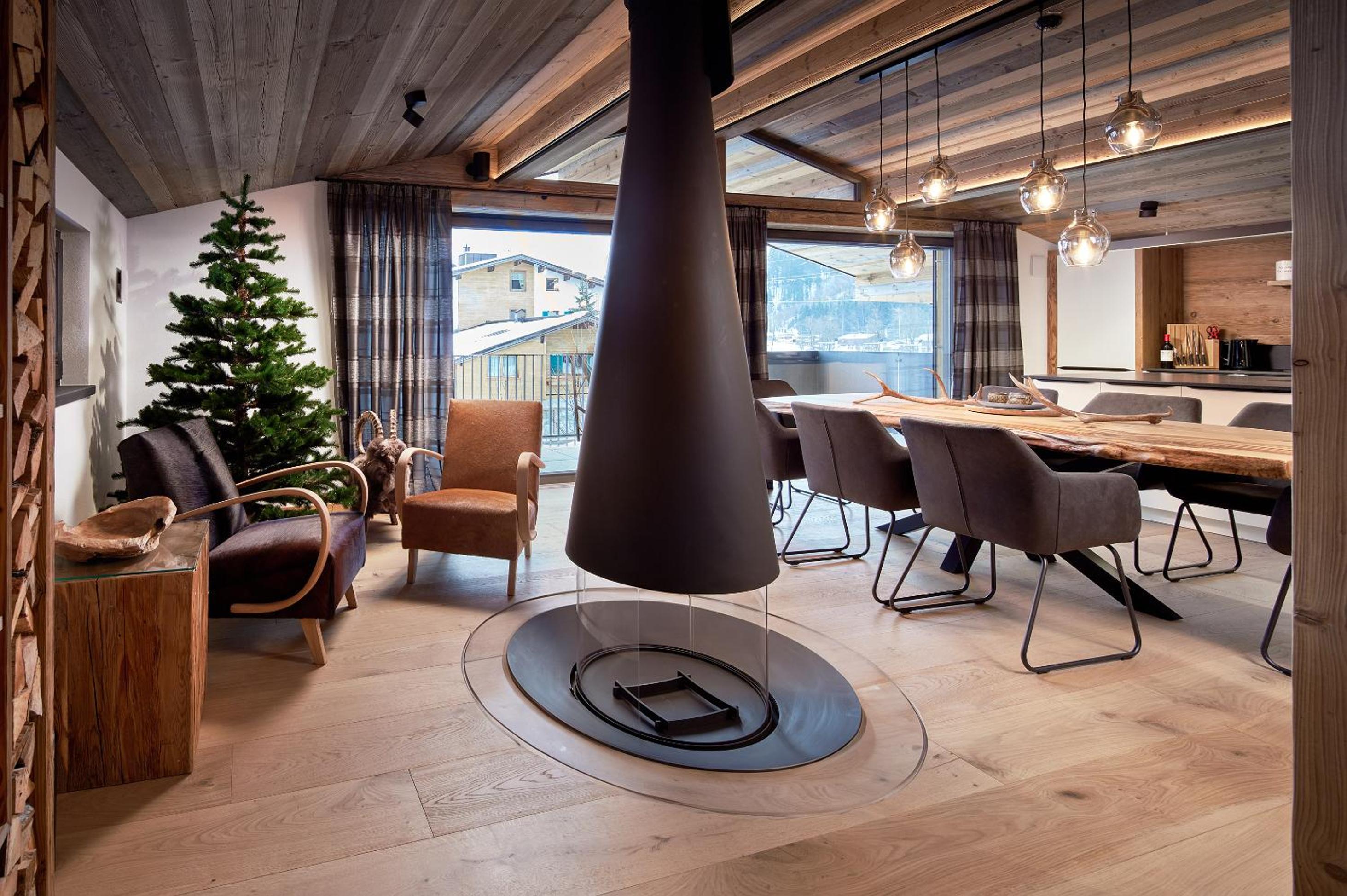 Alpin Residenzen Eichenheim Aurach bei Kitzbühel by Alpina-Holiday