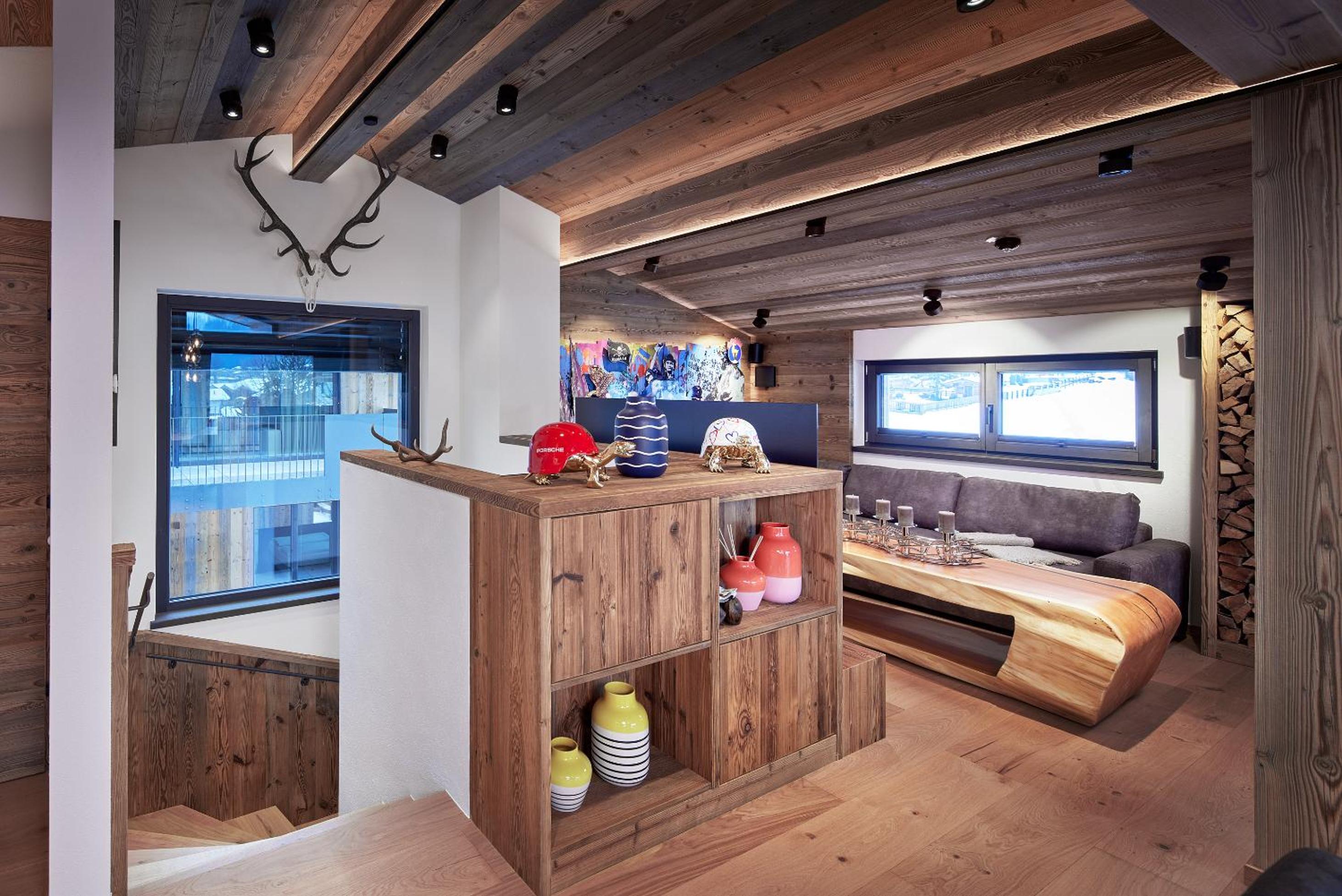 Alpin Residenzen Eichenheim Aurach bei Kitzbühel by Alpina-Holiday
