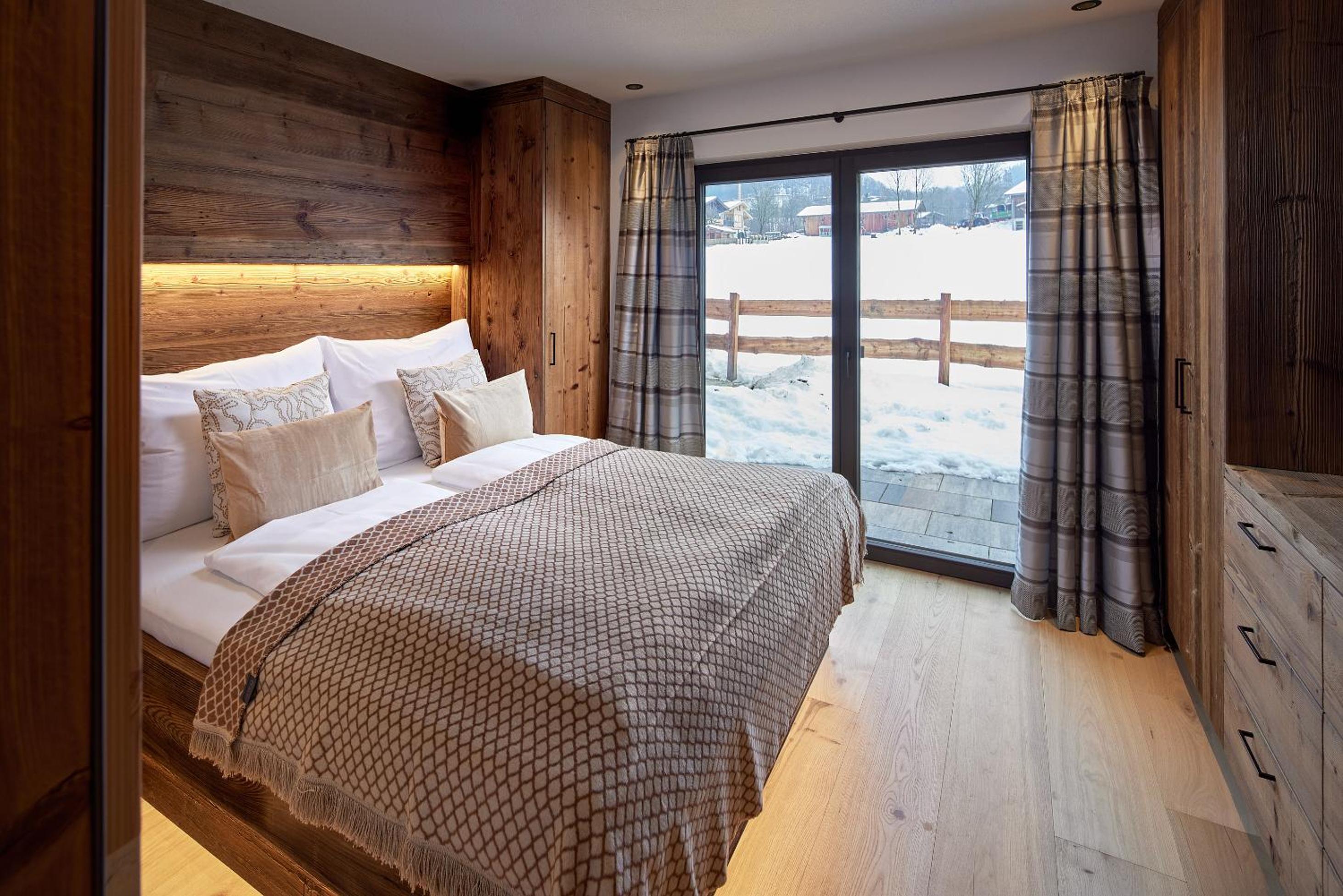 Alpin Residenzen Eichenheim Aurach bei Kitzbühel by Alpina-Holiday
