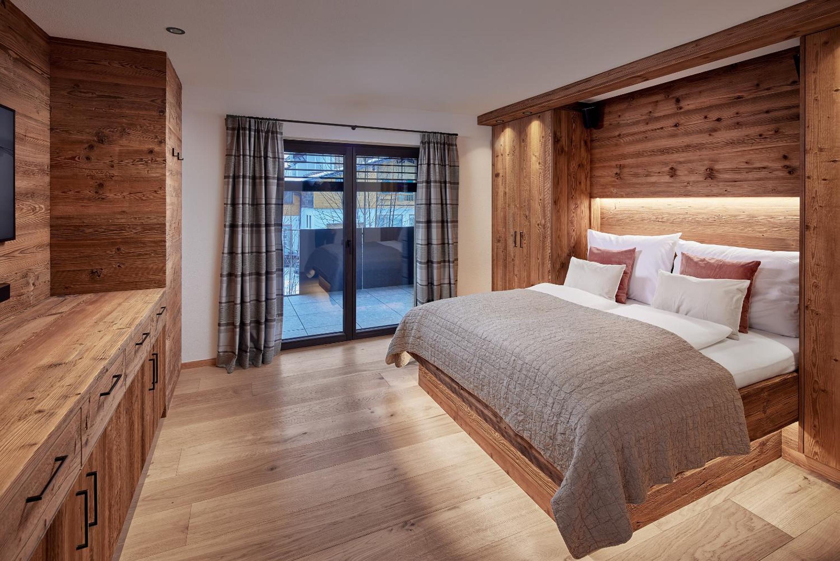Alpin Residenzen Eichenheim Aurach bei Kitzbühel by Alpina-Holiday