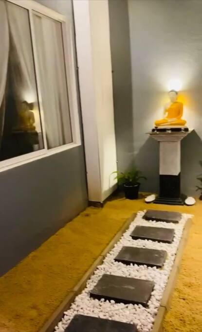 Eden Residence Home Stay Ja Ela near Airport Highway Exit