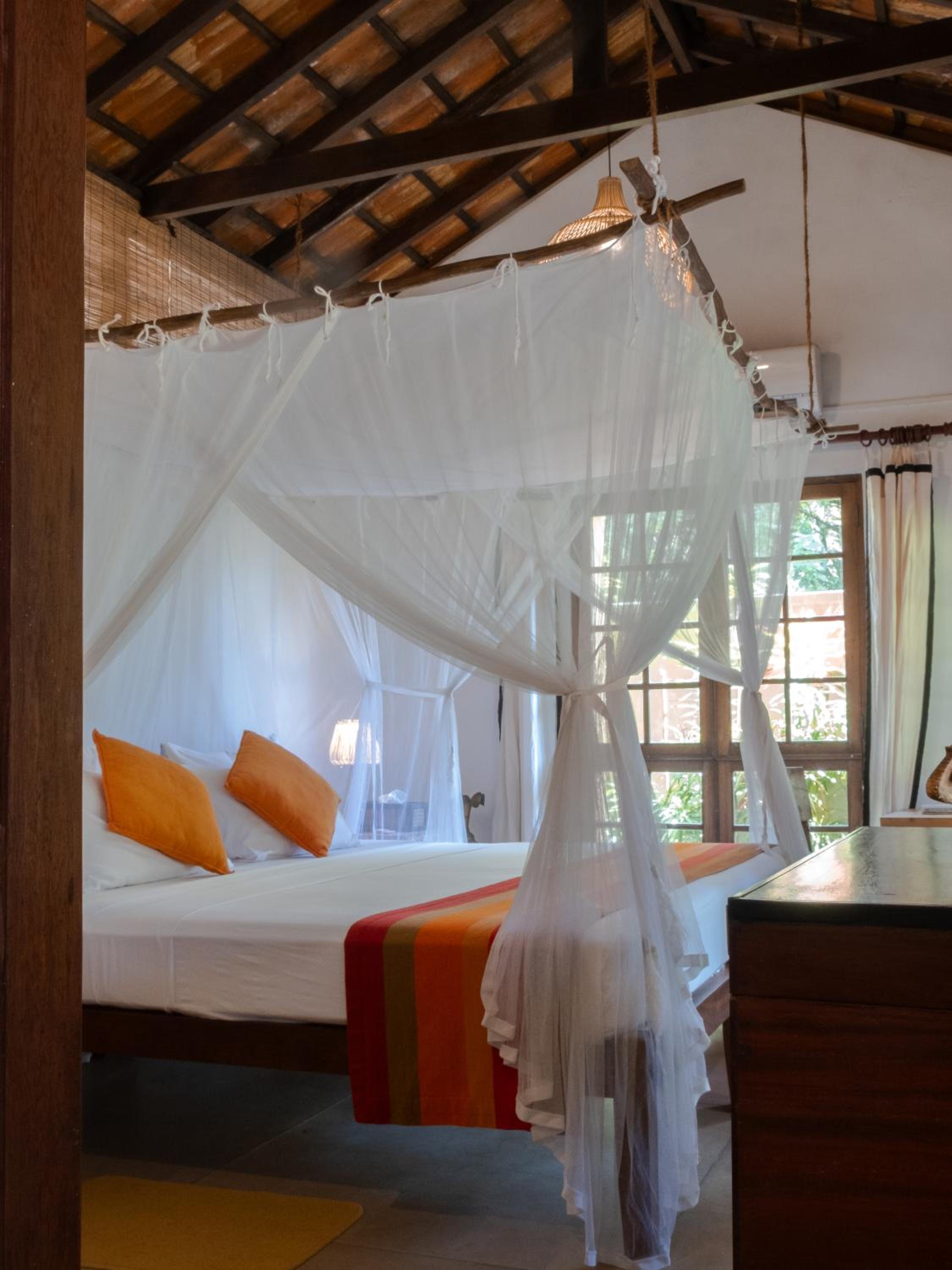 Dunes Unawatuna Hotel
