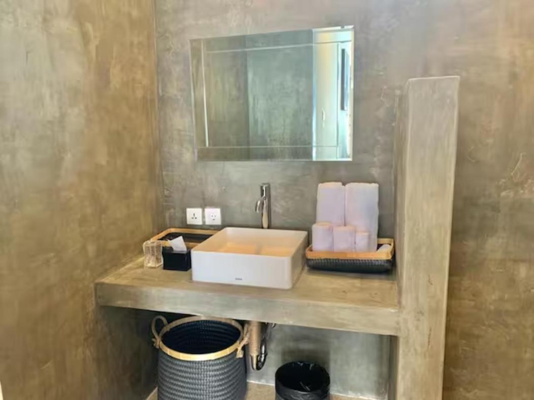 Alami Apartment Seminyak view 3