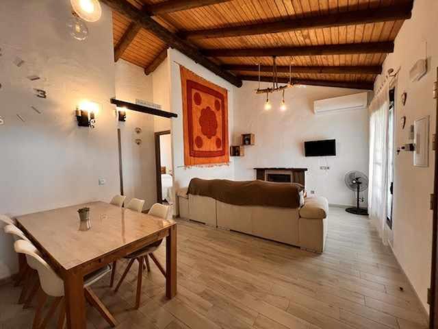 Casa adosadas dos dormitorios piscina compartida