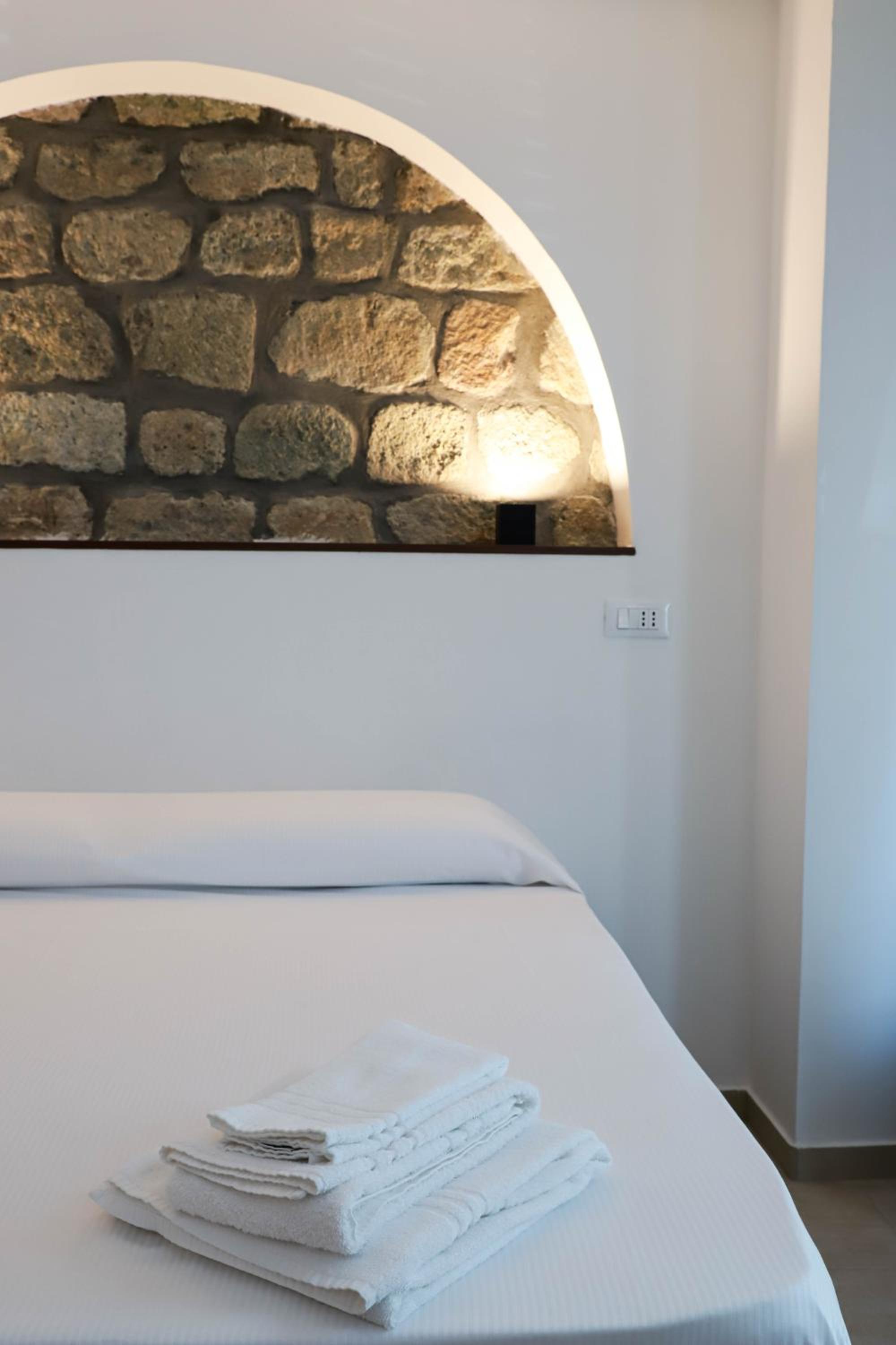 EG Apartments - Forio d'Ischia view 4