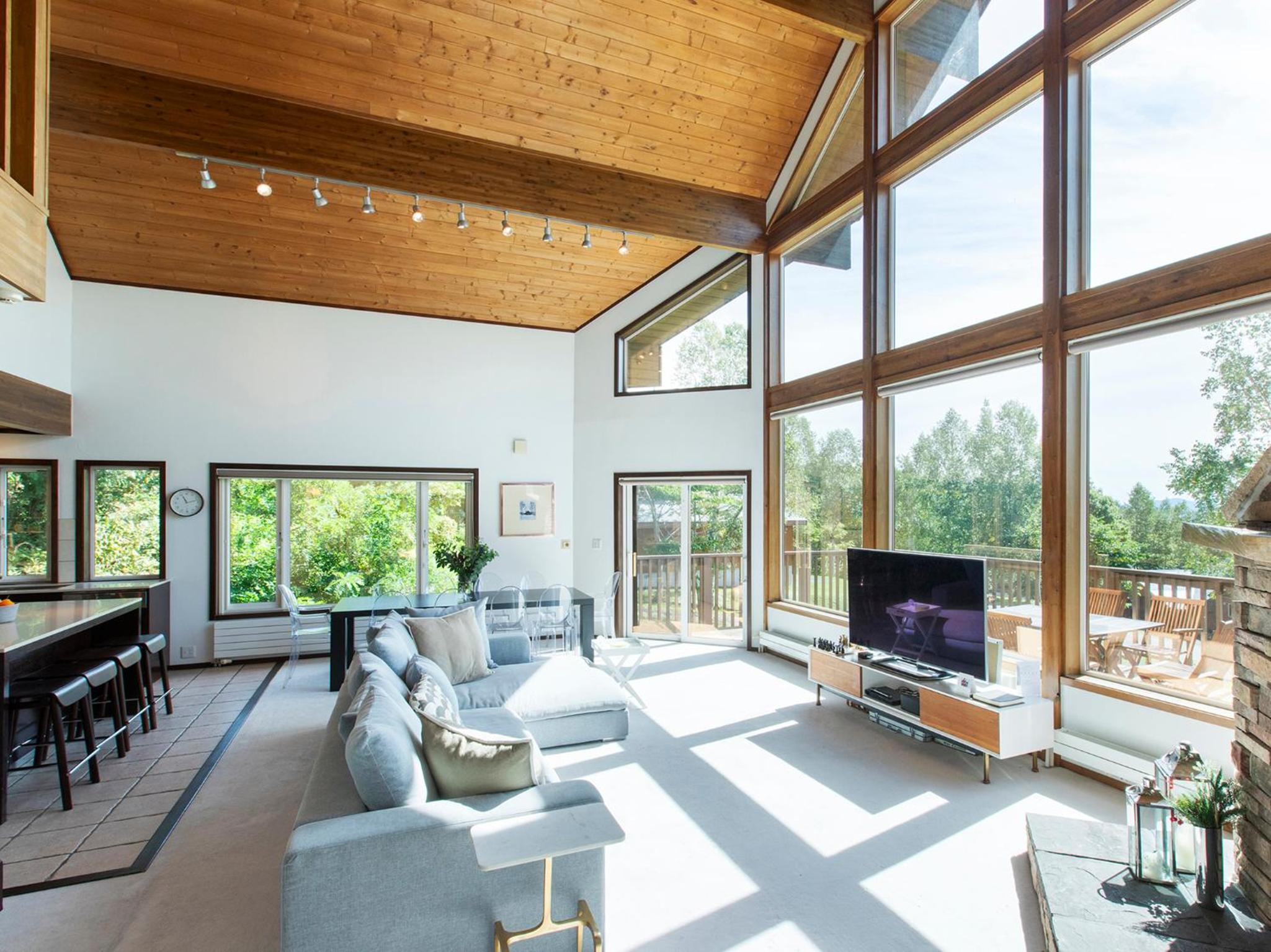 Casa La Mount by Elite Havens view 5