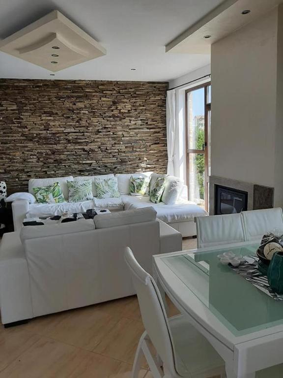 Villa Bellerose