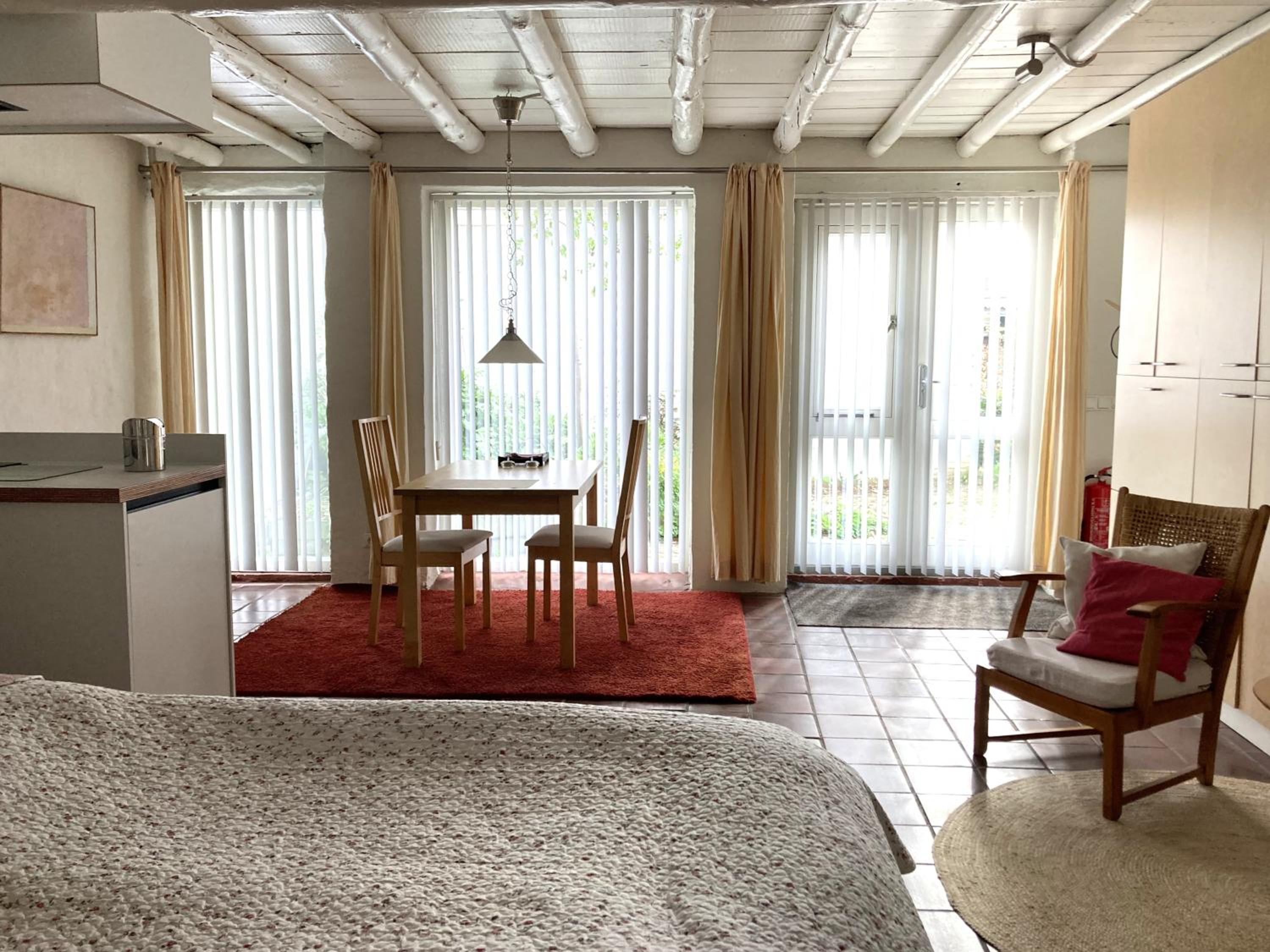 b&b Achter de Sterren view 5