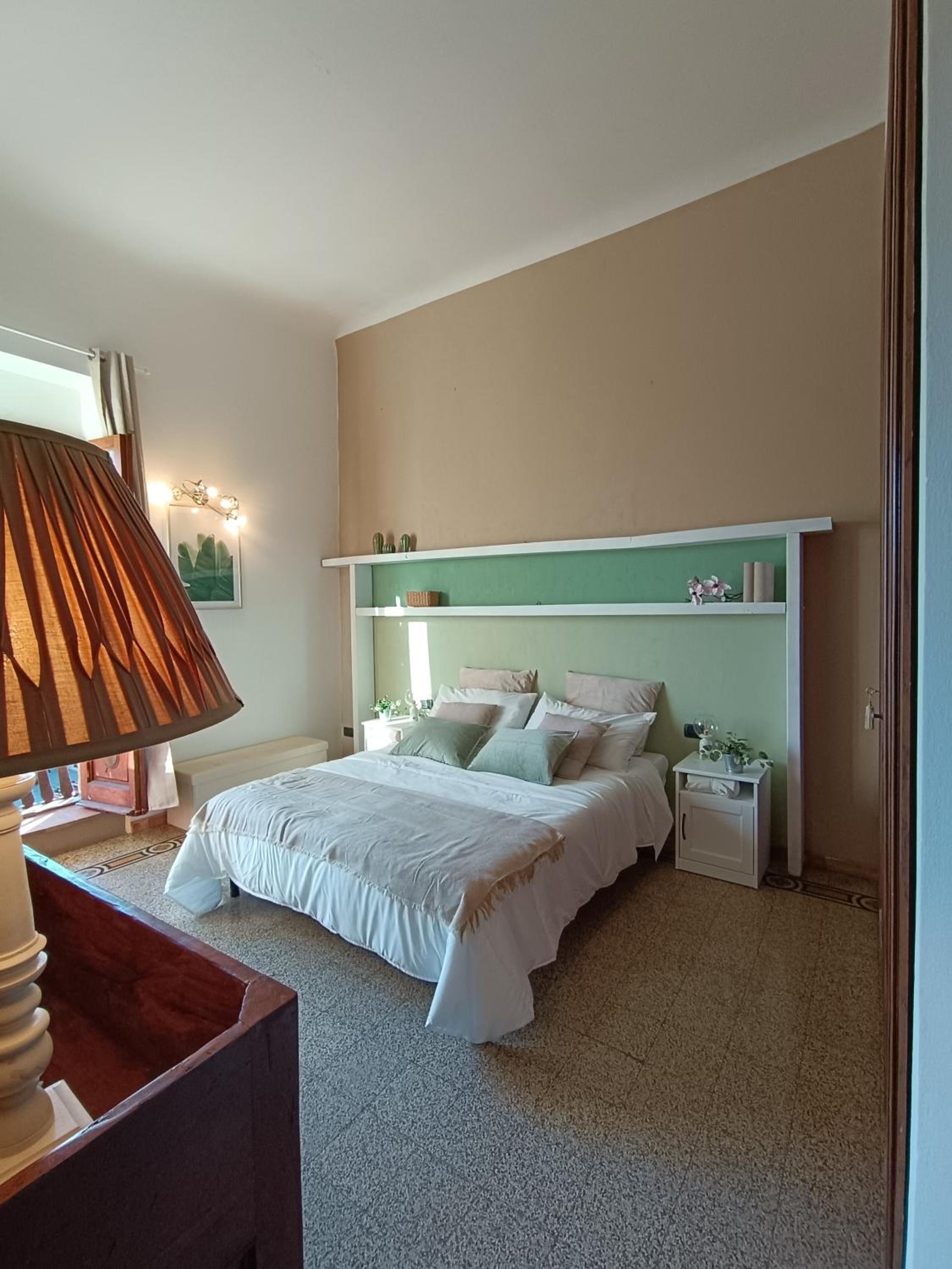 Florence castle apartment 2 bedrooms, 2 bathrooms