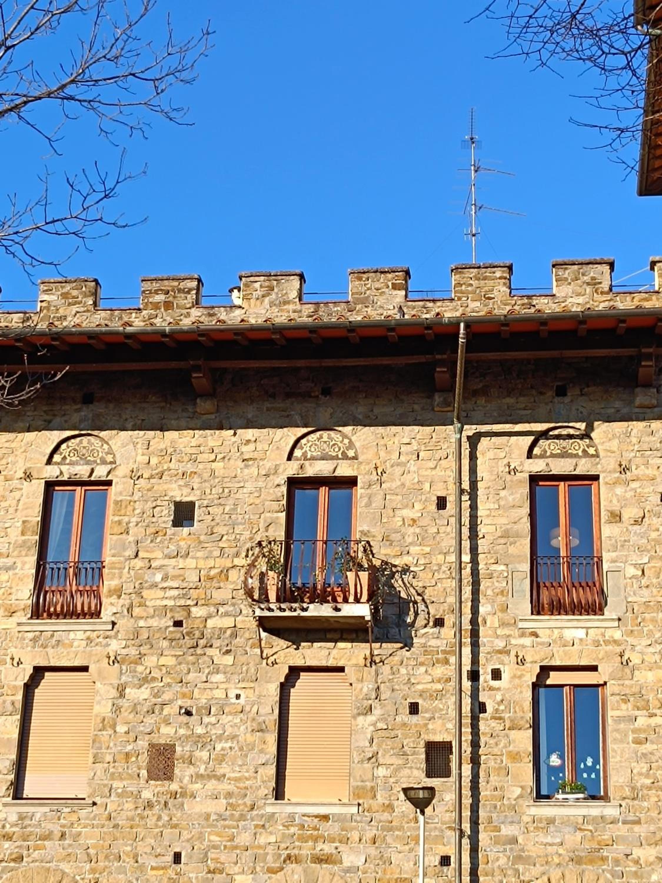 Florence castle apartment 2 bedrooms, 2 bathrooms
