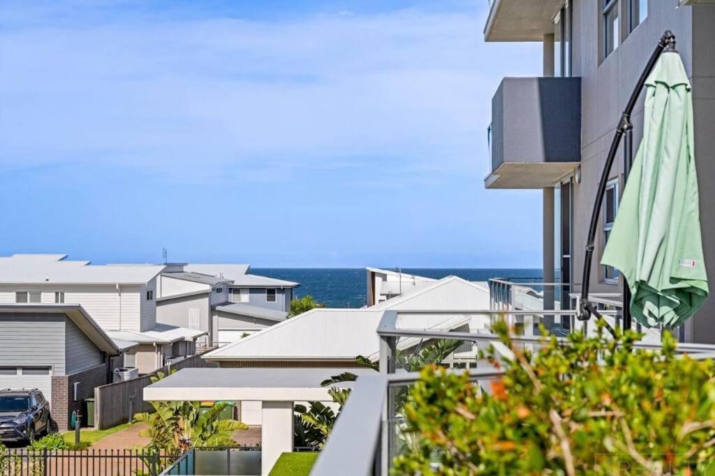 Caves Beach suite with privacy and beach location