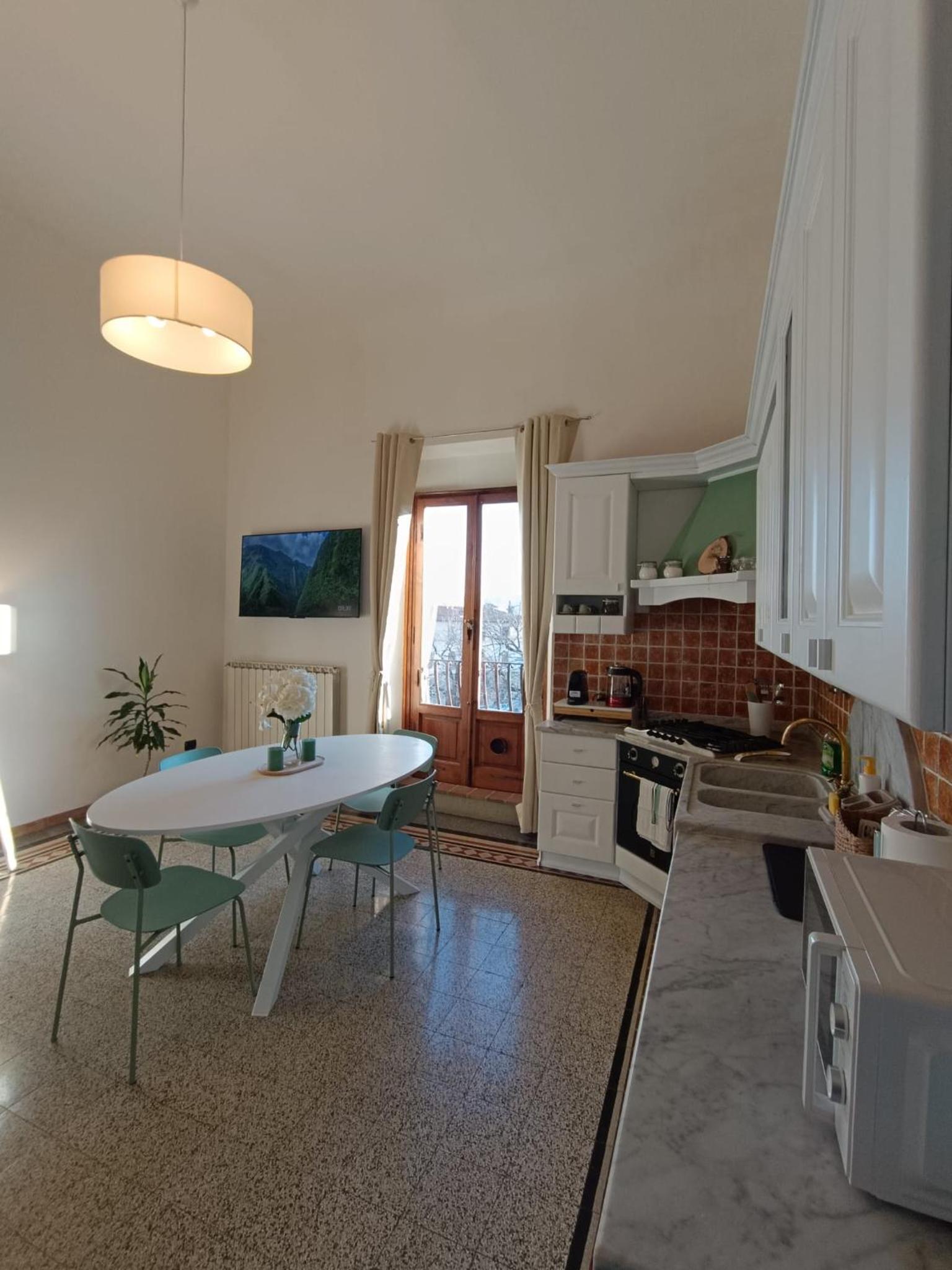 Florence castle apartment 2 bedrooms, 2 bathrooms