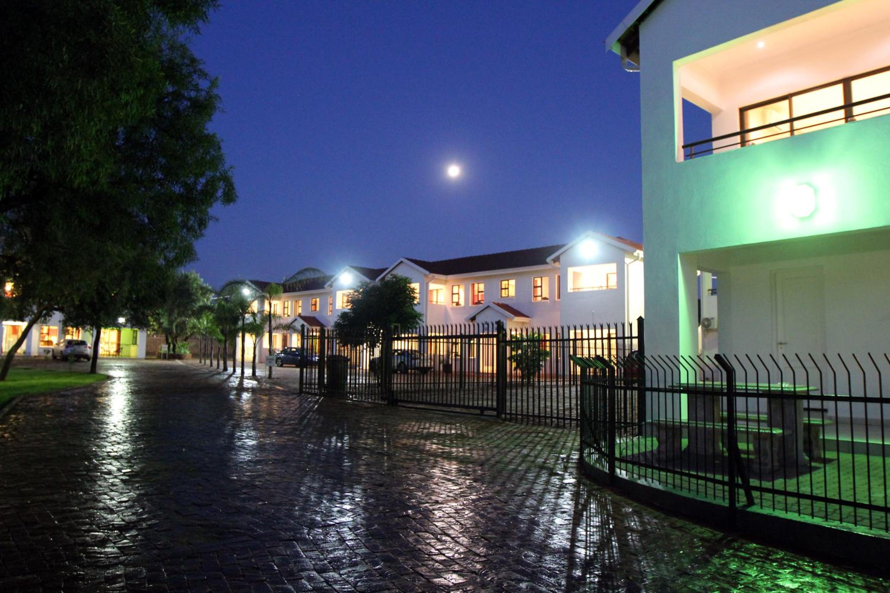 Casa Bianca Guest Lodge