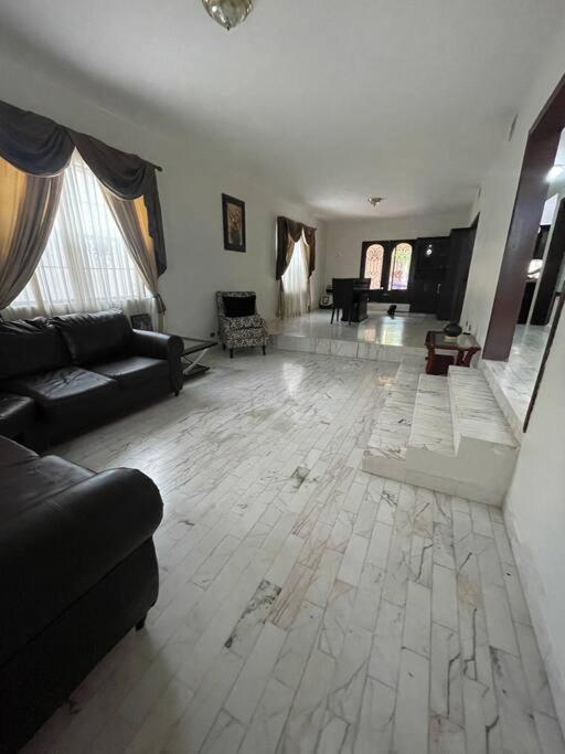 Amplia y céntrica residencia view 4