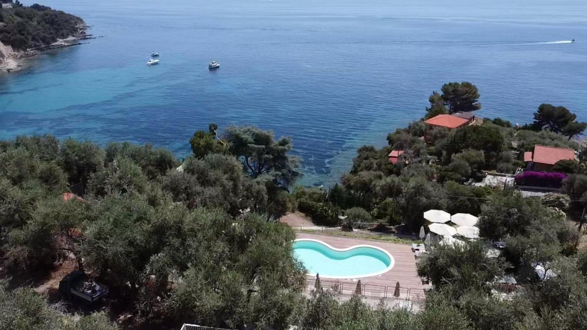 Ibiza style bungalows with sea views in Balzi Rossi