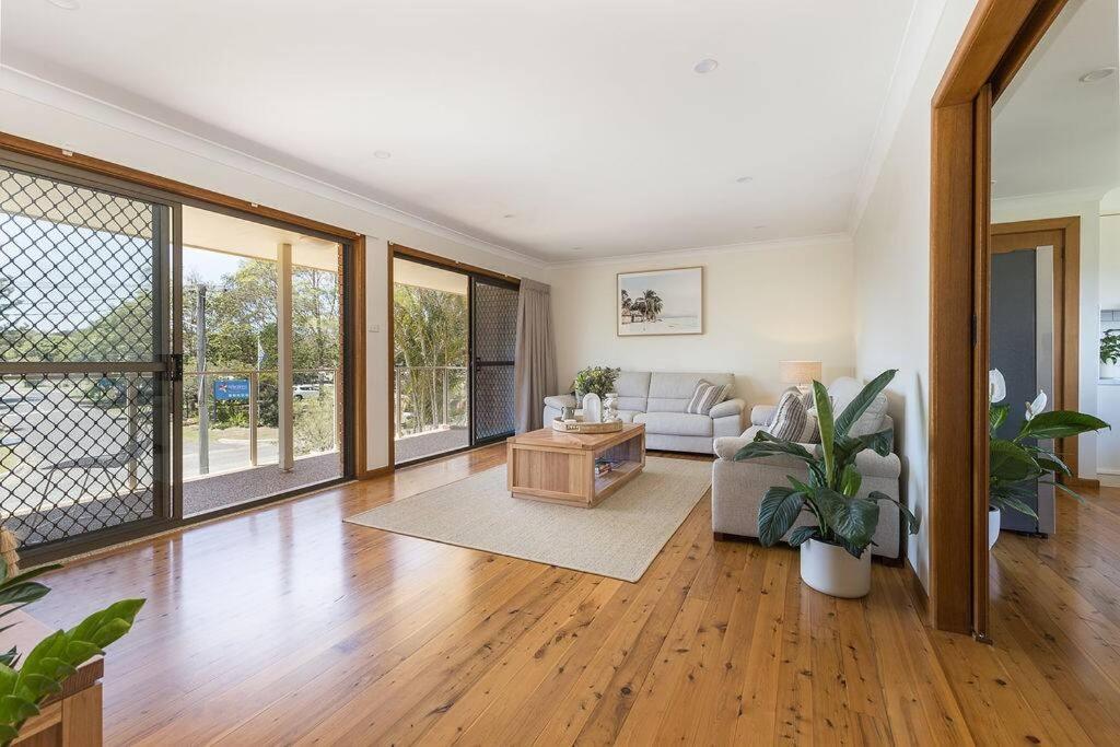 Byron's Beach House Mylestom