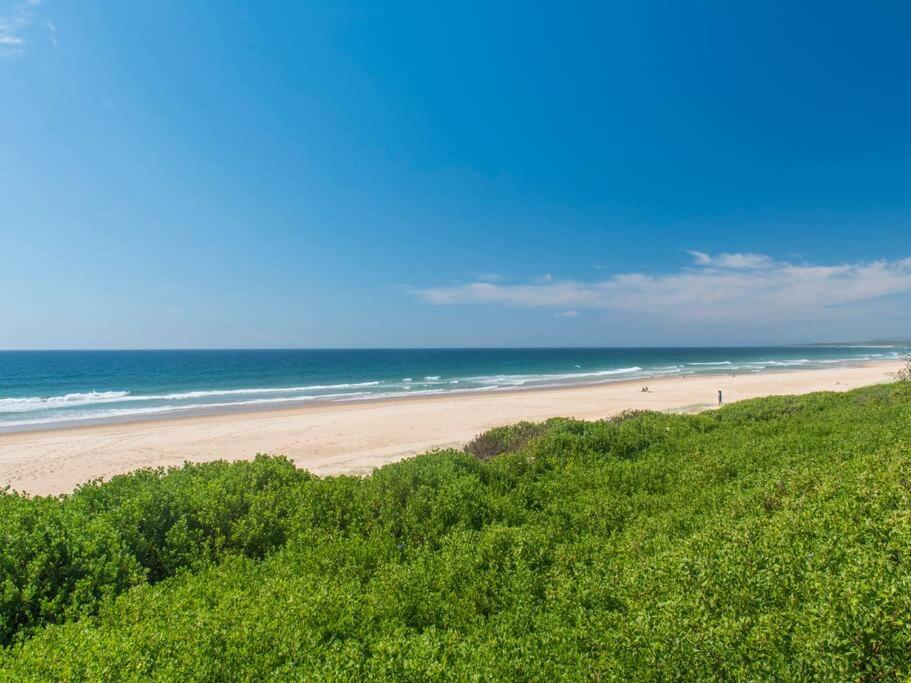 Byron's Beach House Mylestom