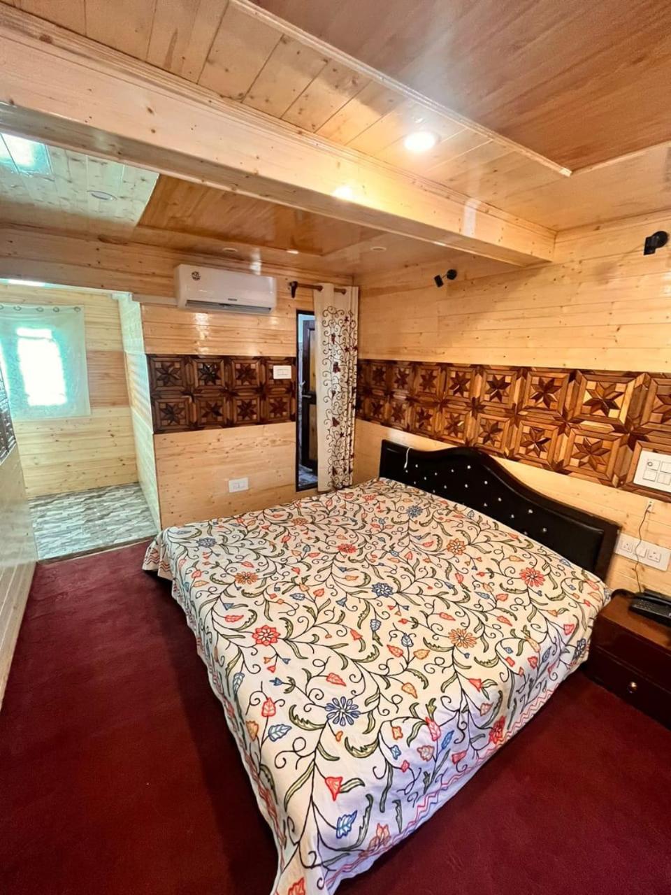 Gulmarg View Cottage