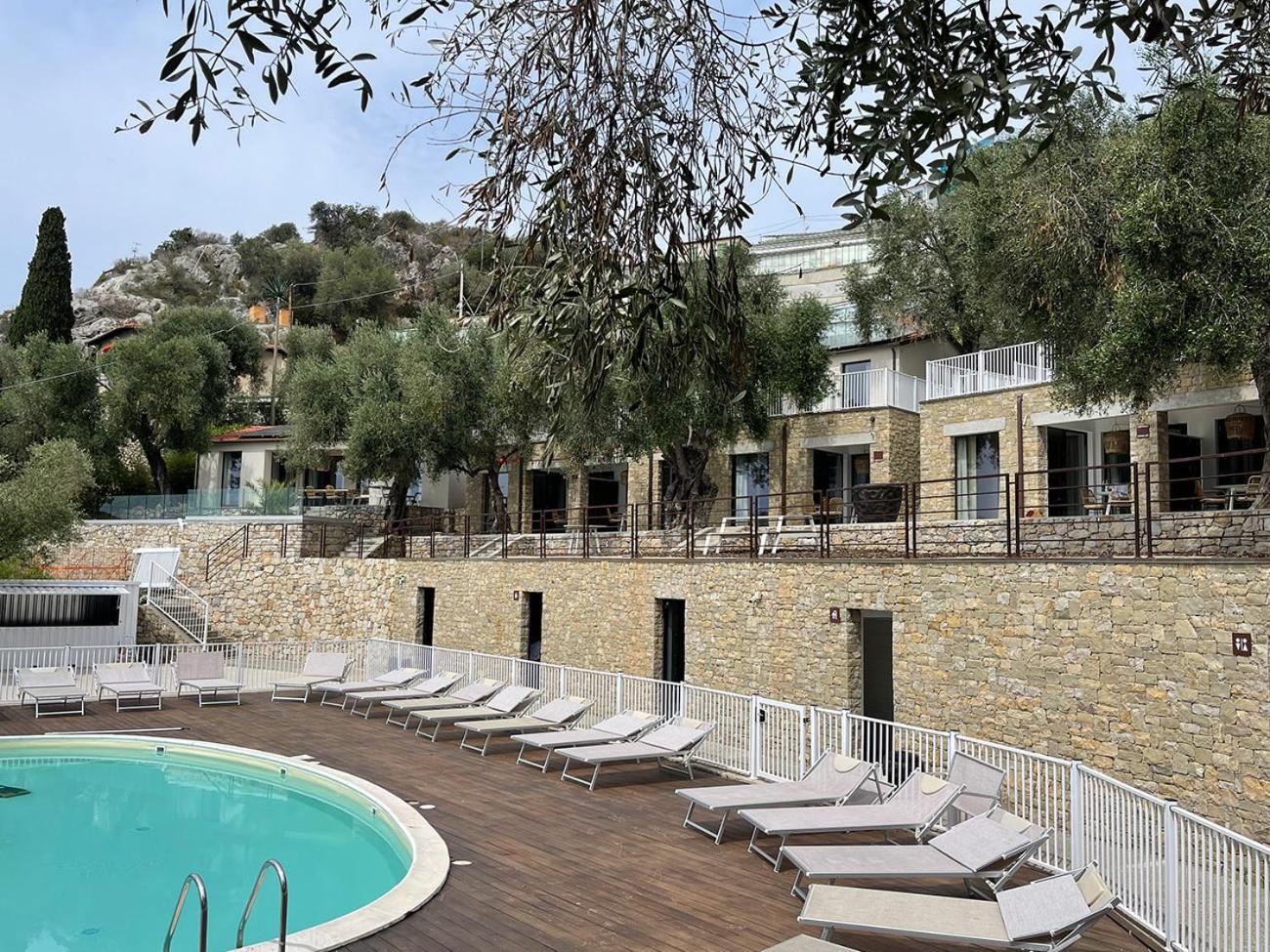 Ibiza style bungalows with sea views in Balzi Rossi