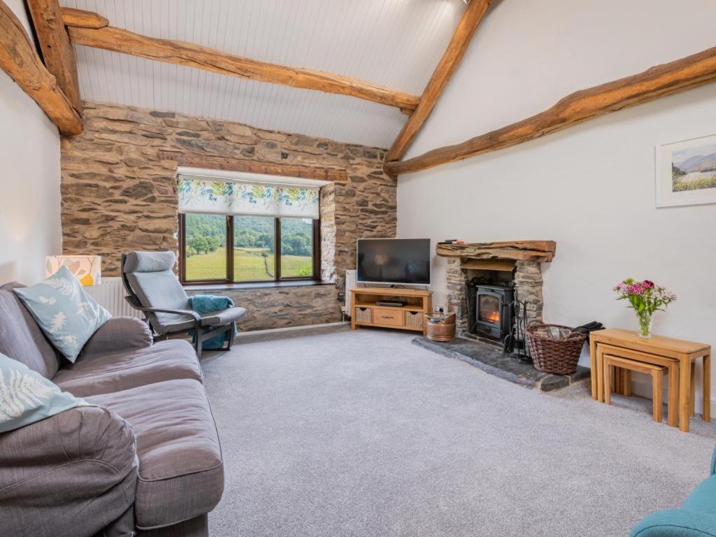 2 Bed in Haverthwaite SZ591 view 4