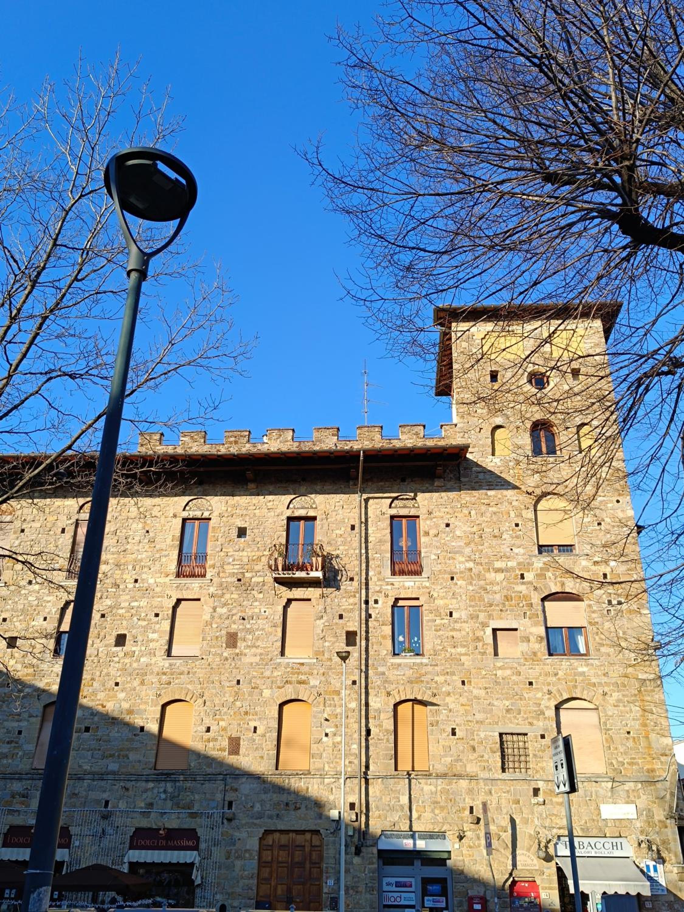 Florence castle apartment 2 bedrooms, 2 bathrooms