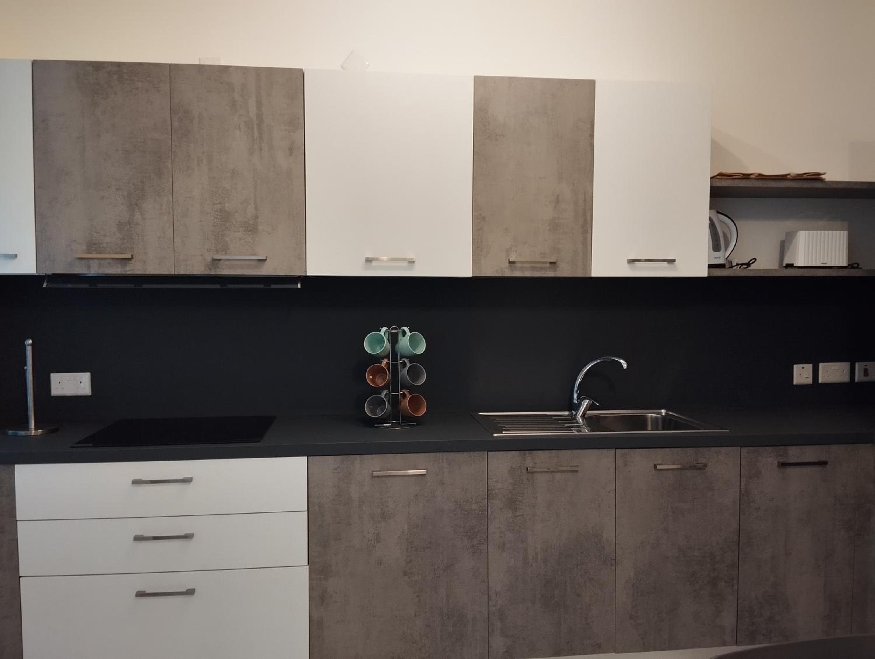 Pearl Apartments