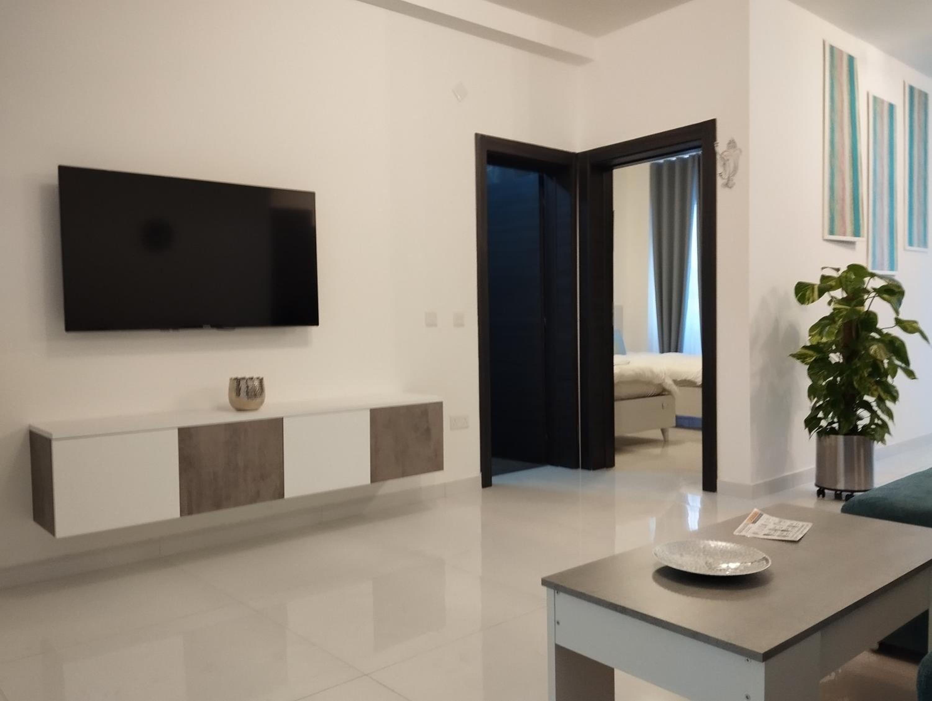 Pearl Apartments