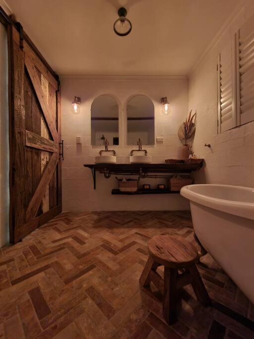 Figtree Creek Retreat