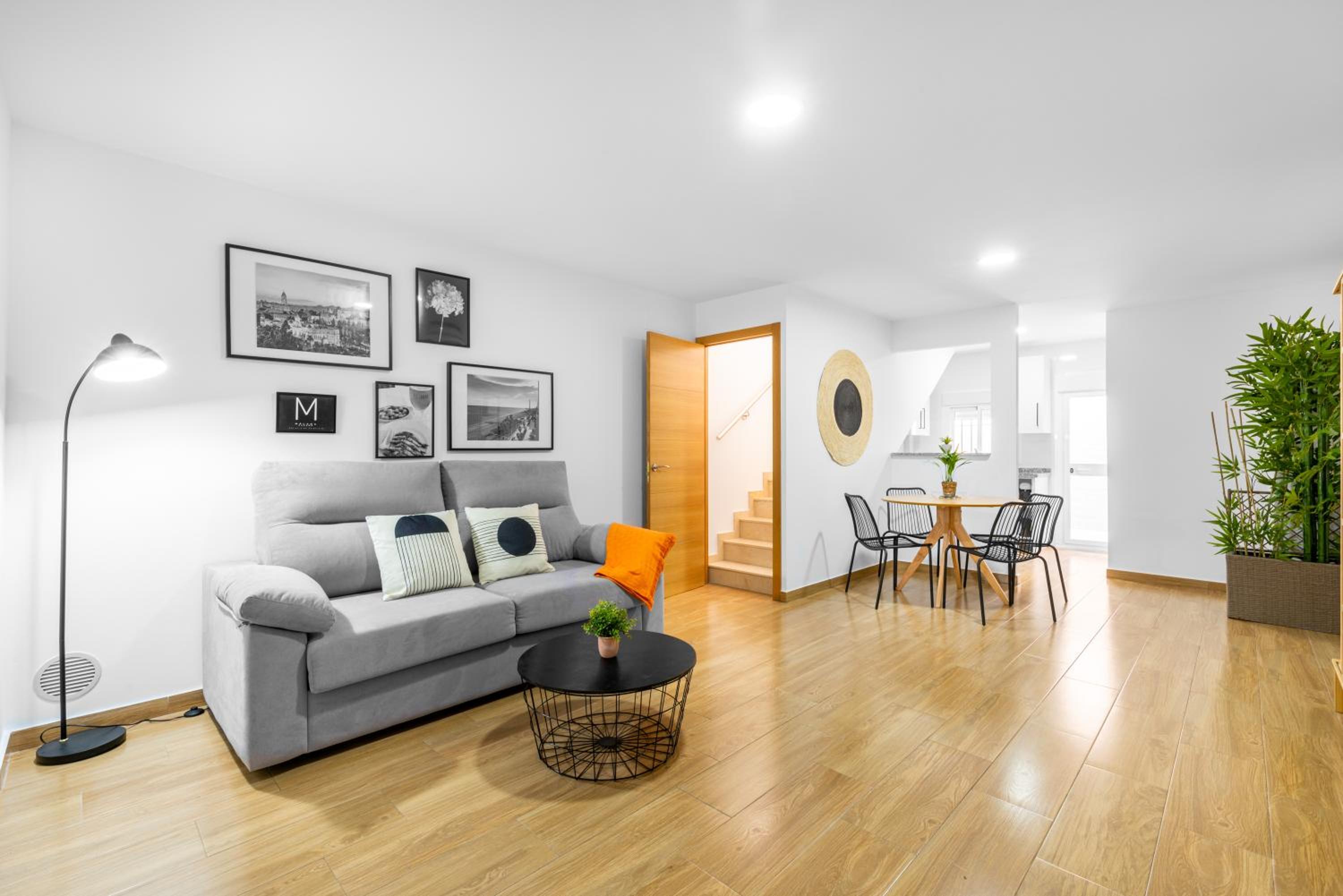 WintowinRentals Huelin Houses con Terraza Chill Out