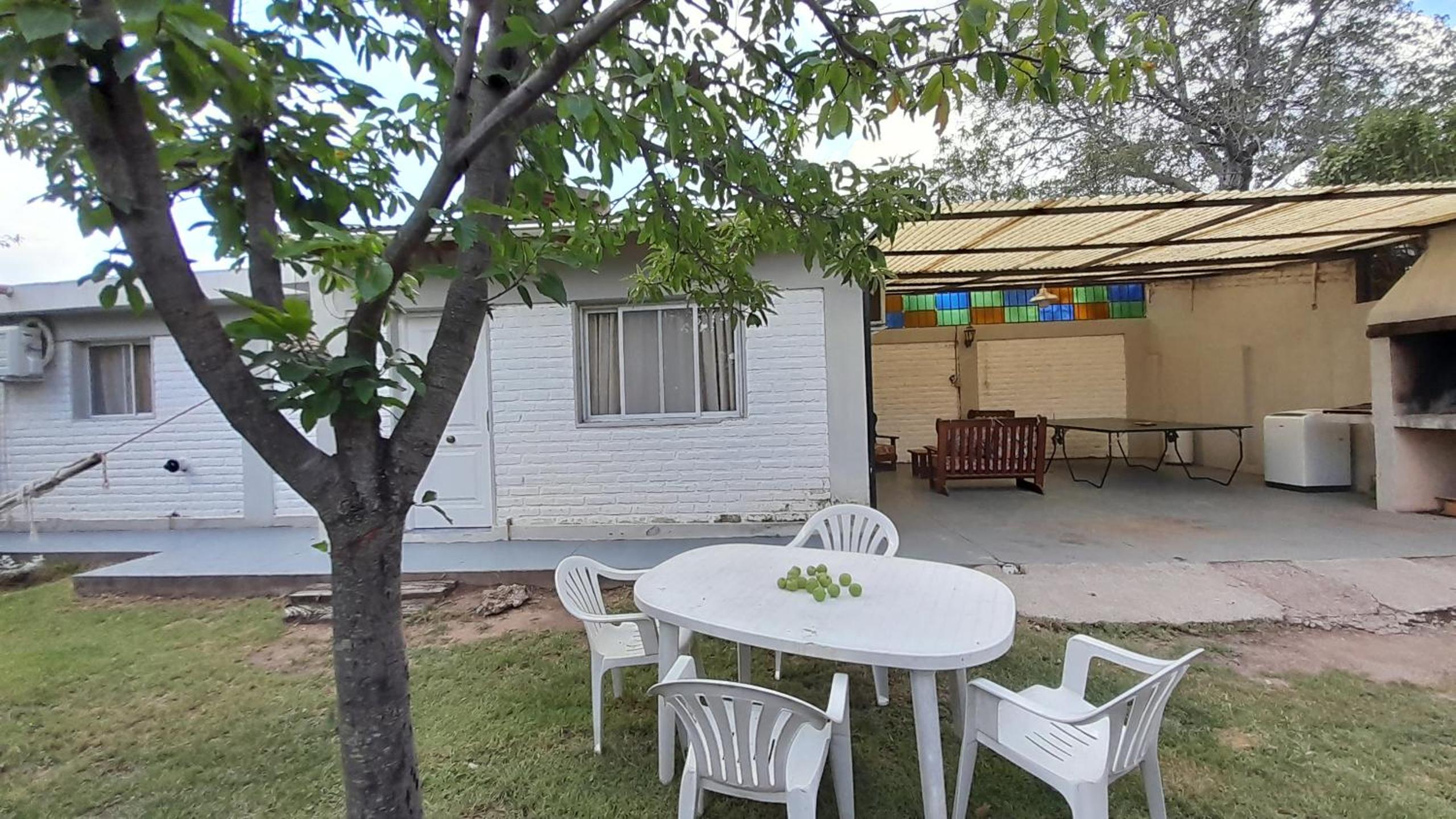 CASA EN JUANA KOSLAY San Luis con pileta
