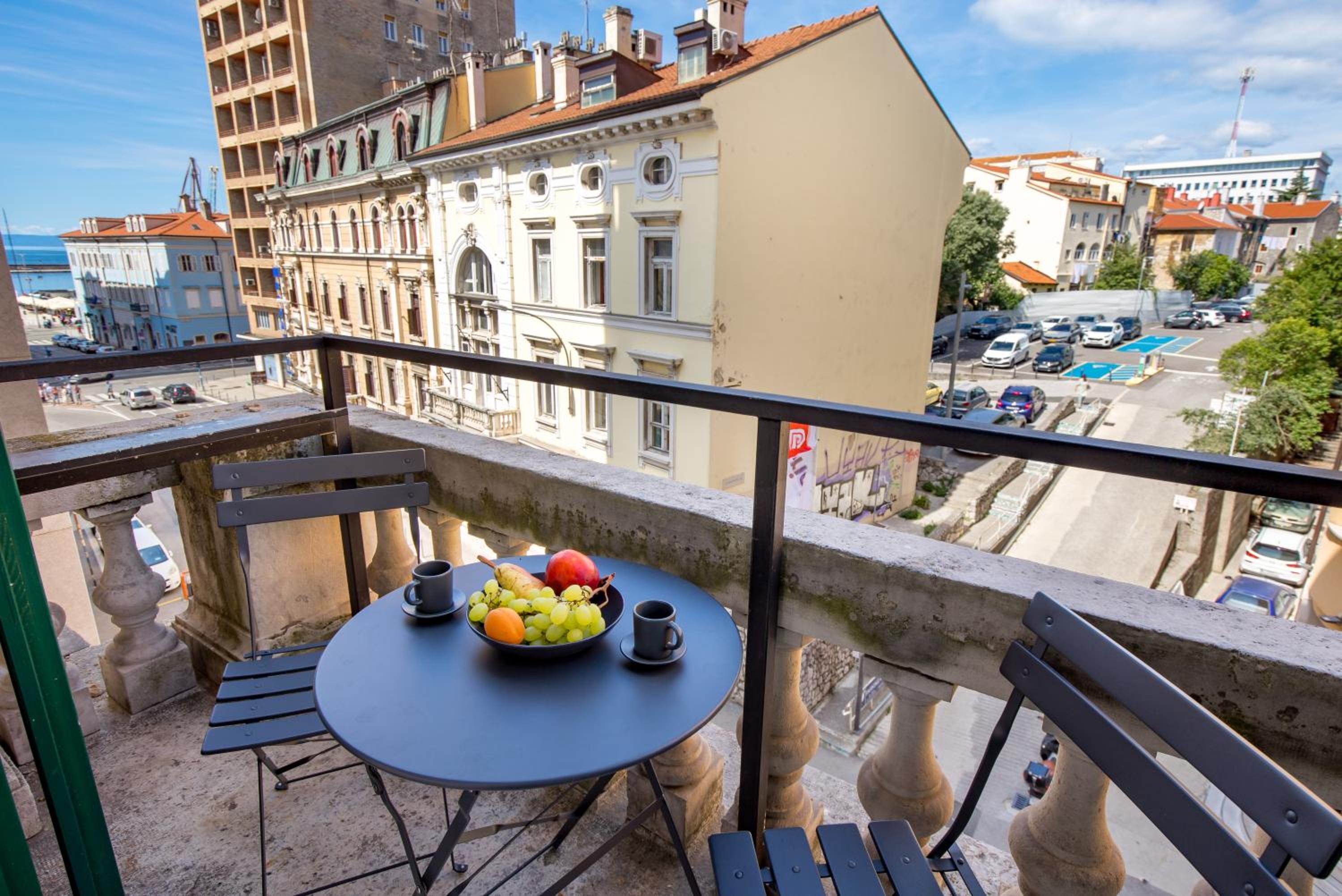 Molo Longo - Downtown Apartments