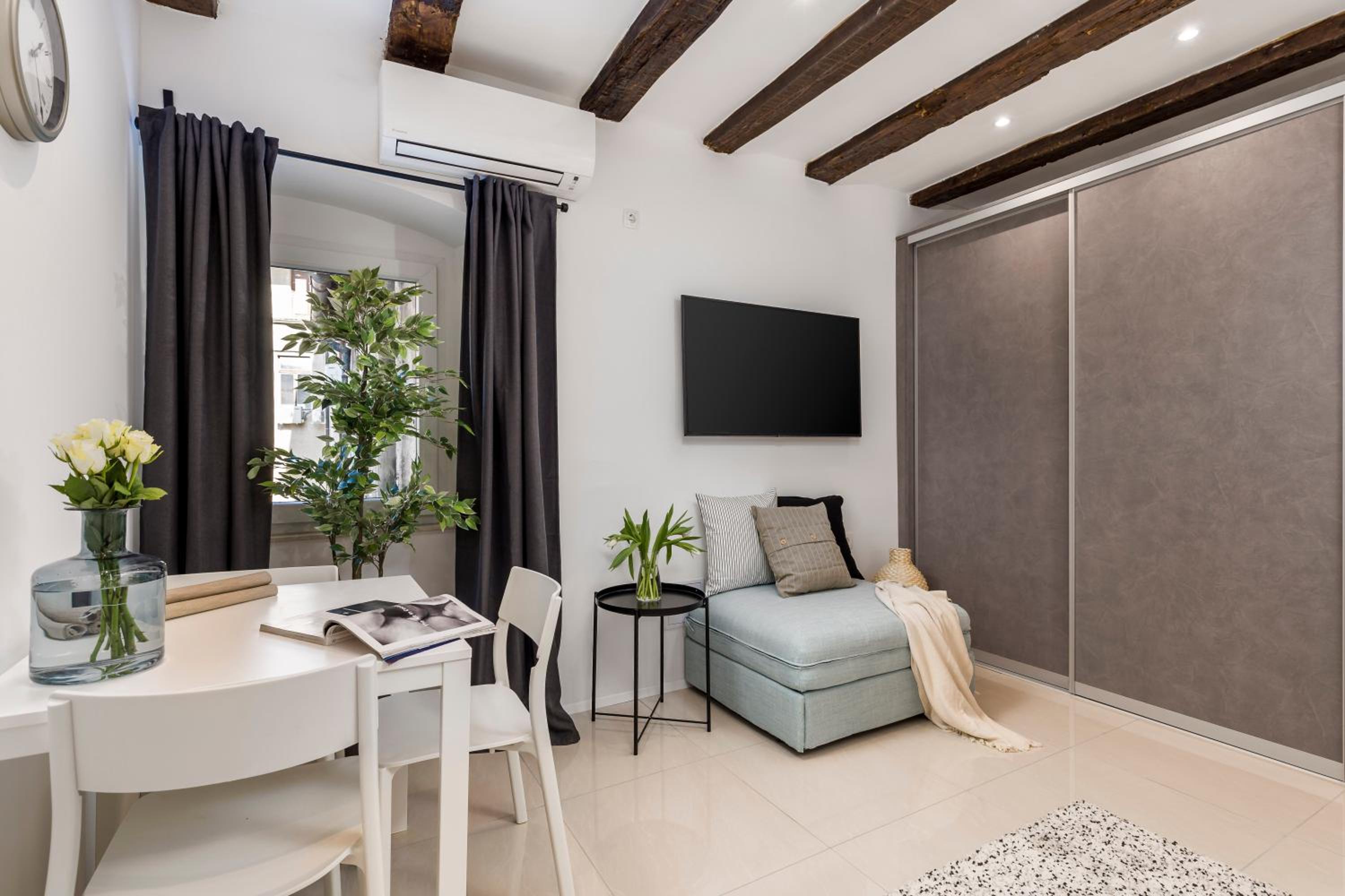 Molo Longo - Downtown Apartments