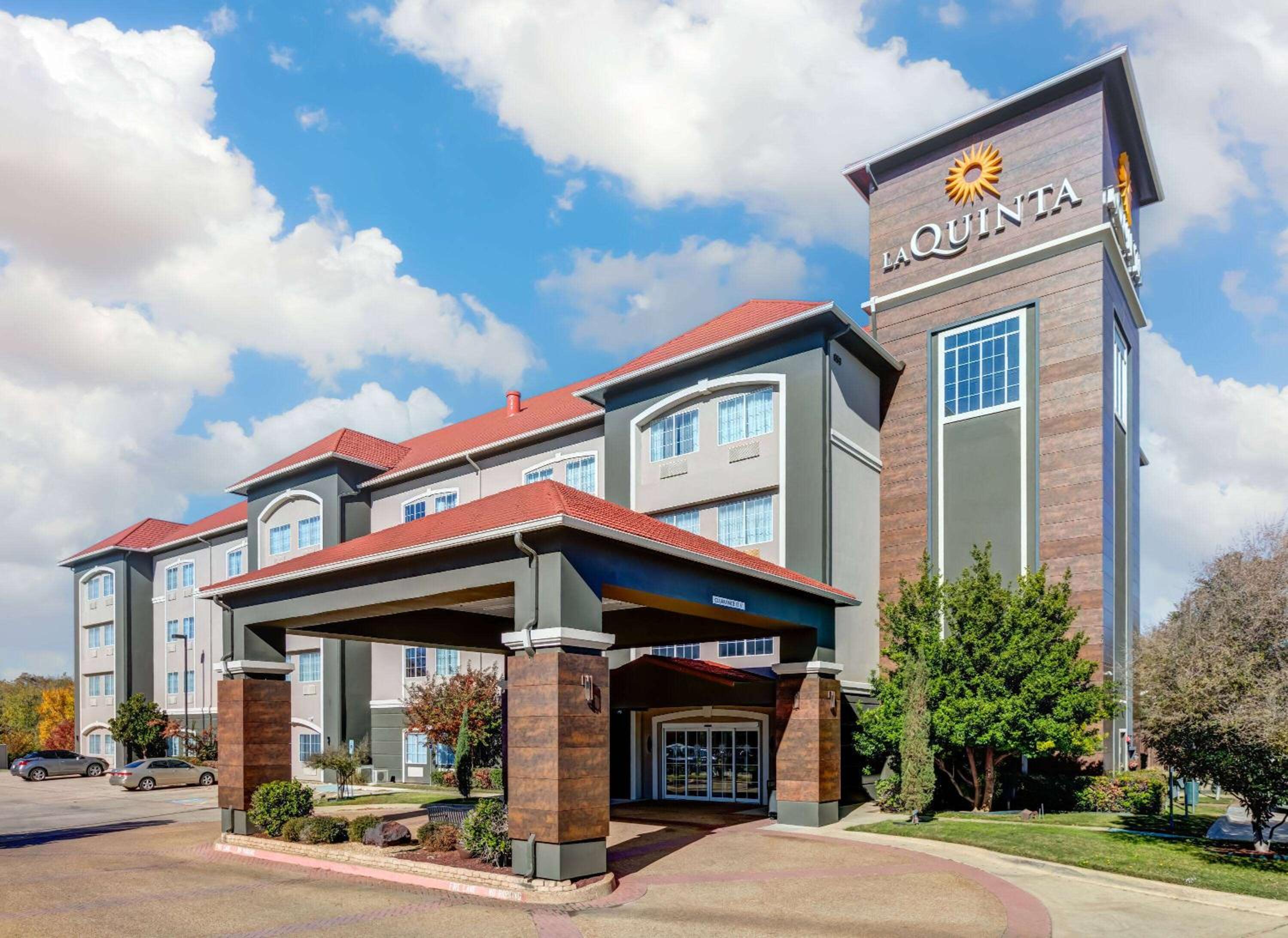 Hotel La Quinta Inn & Suites by Wyndham Fort Worth NE Mall