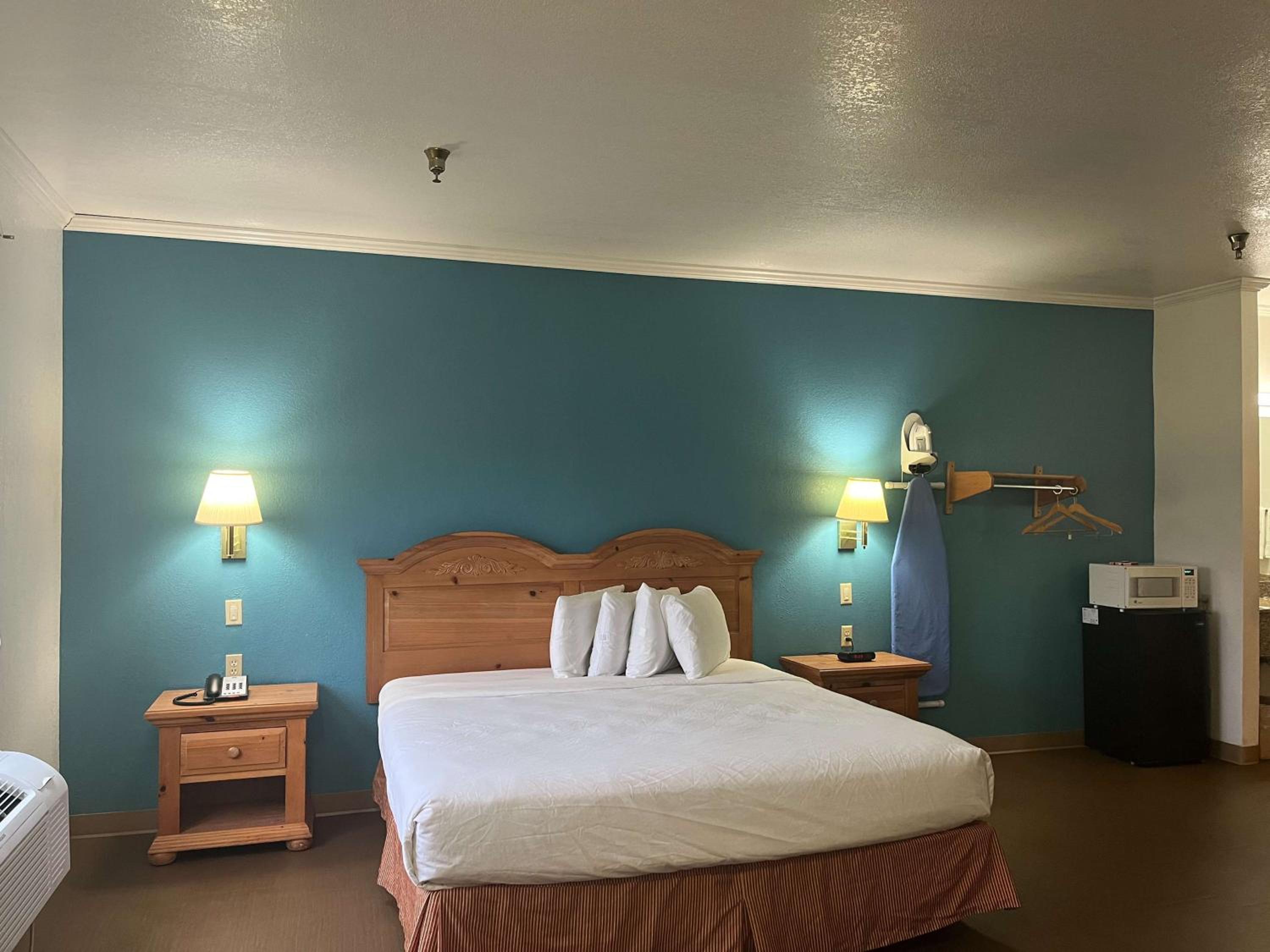 Motel 6 Portland, IN view 4