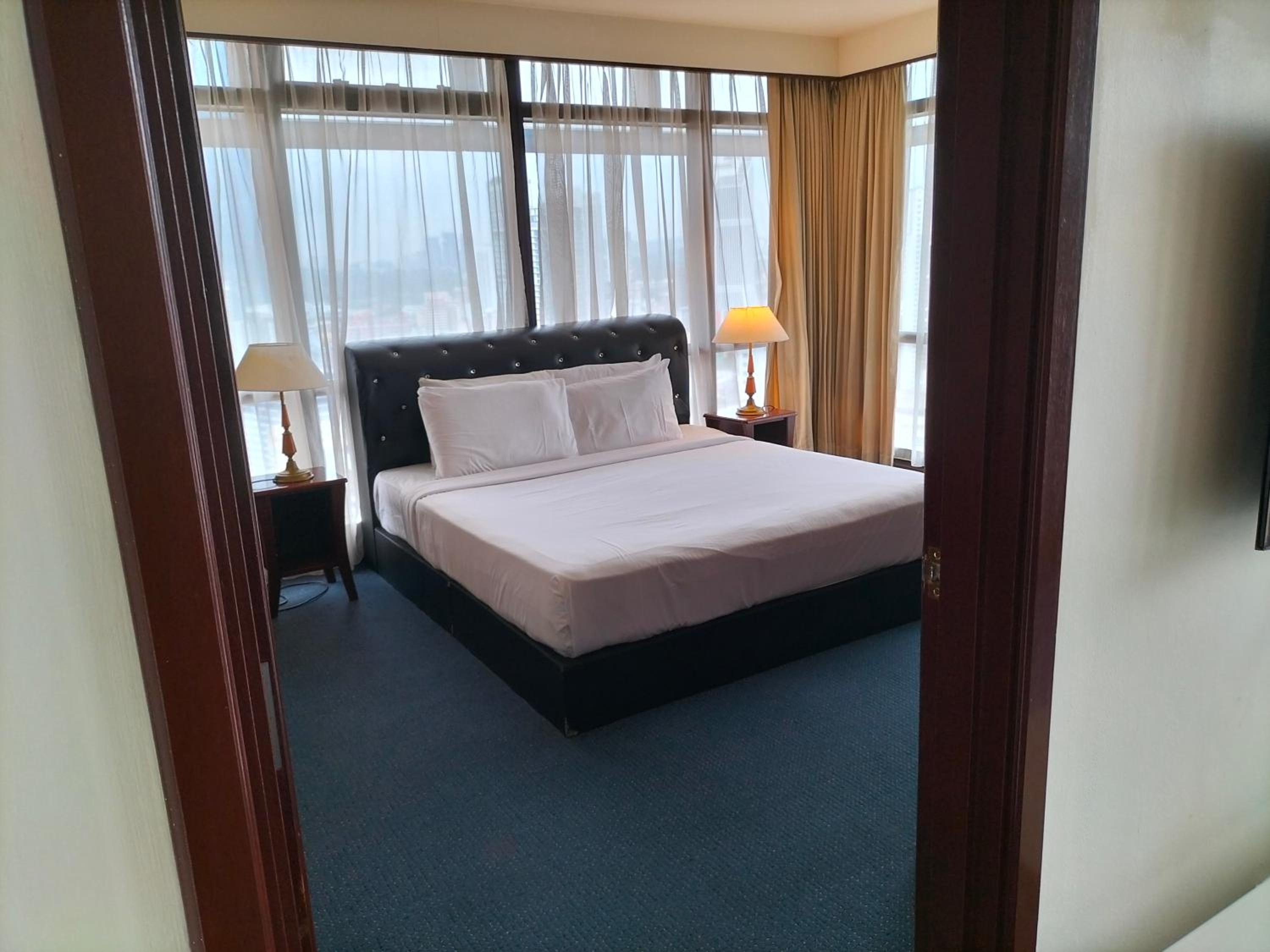 Home City Stay at Times Square KL