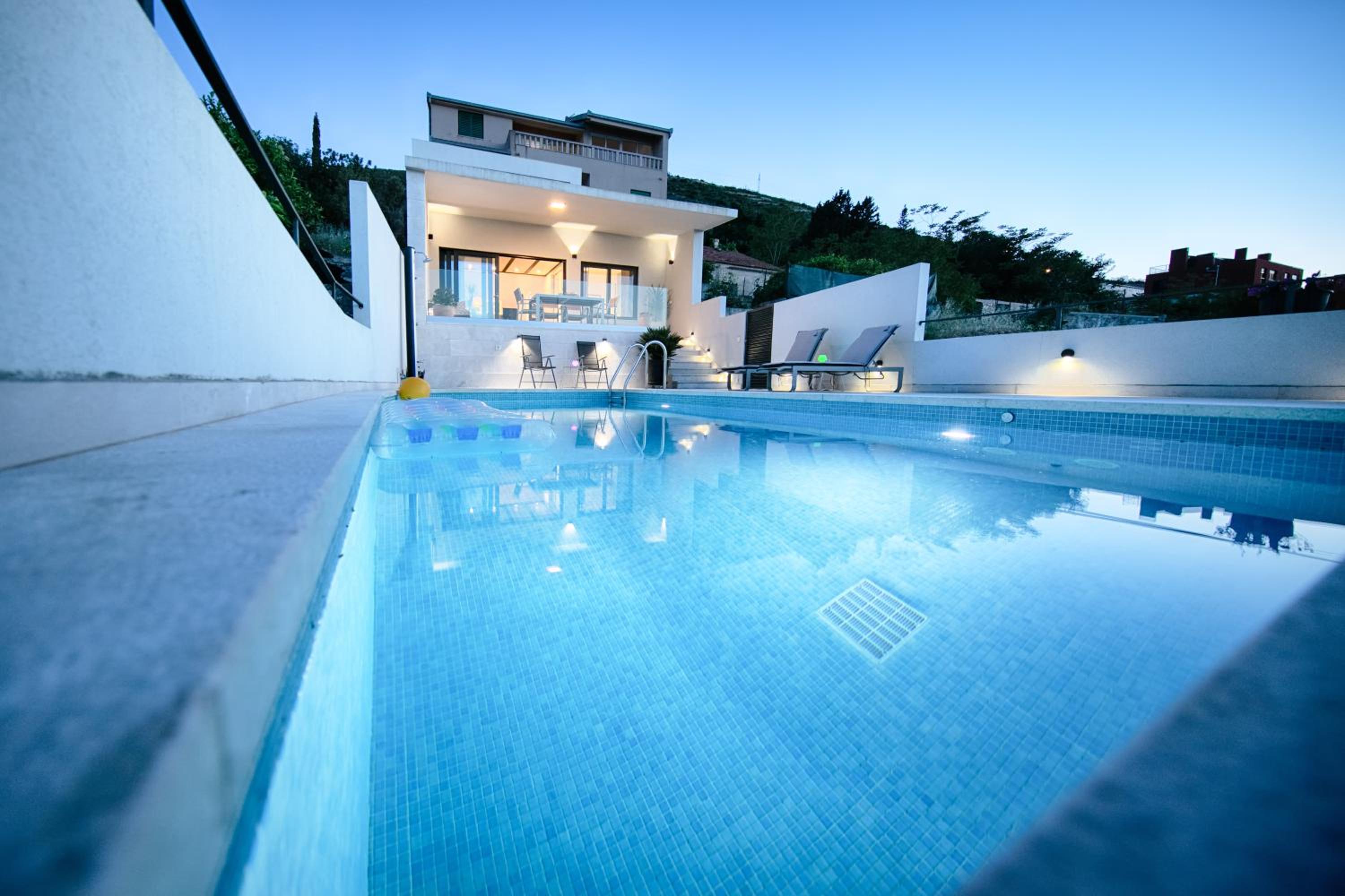 The Pool House Vis view 5