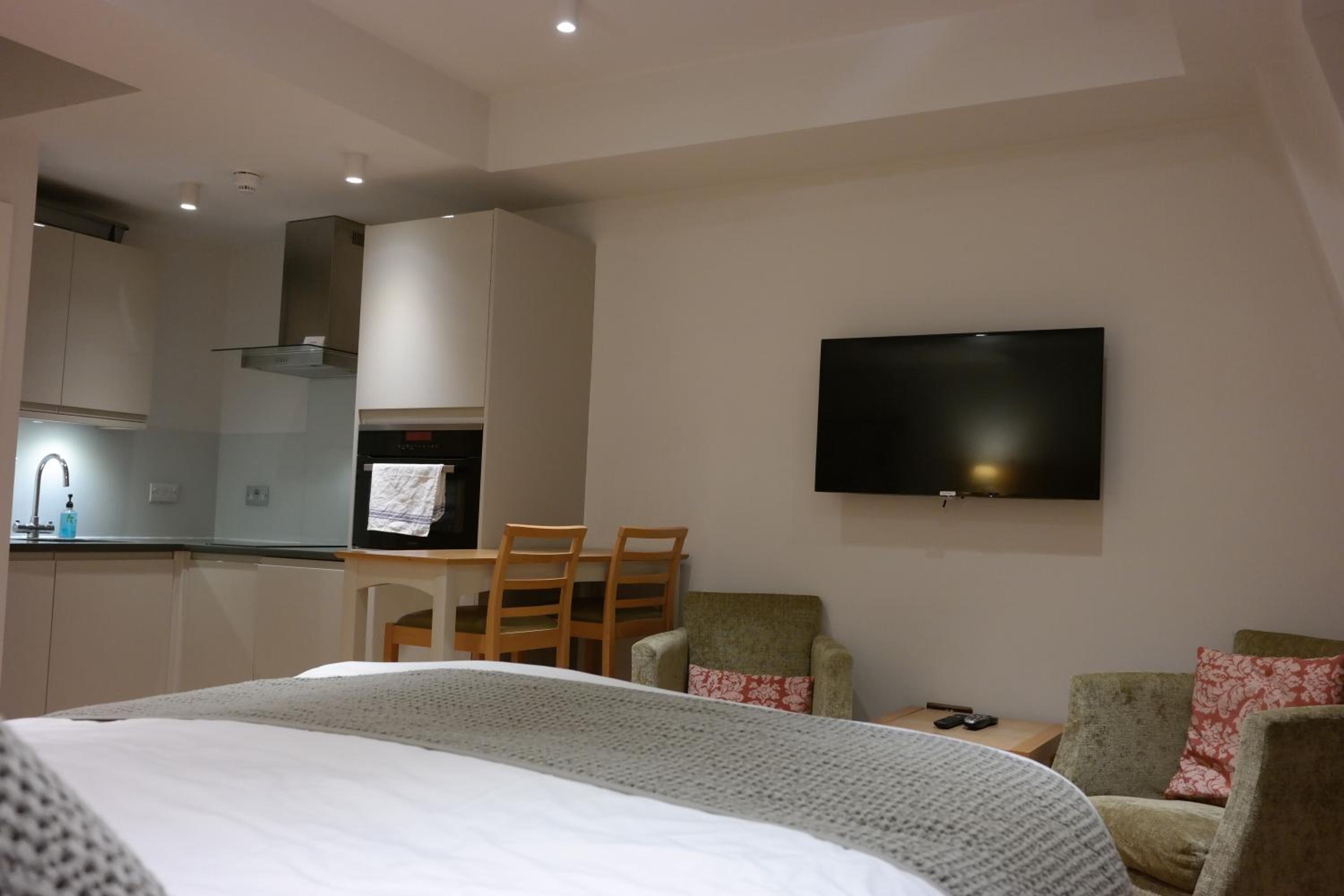 The Alma Rooms