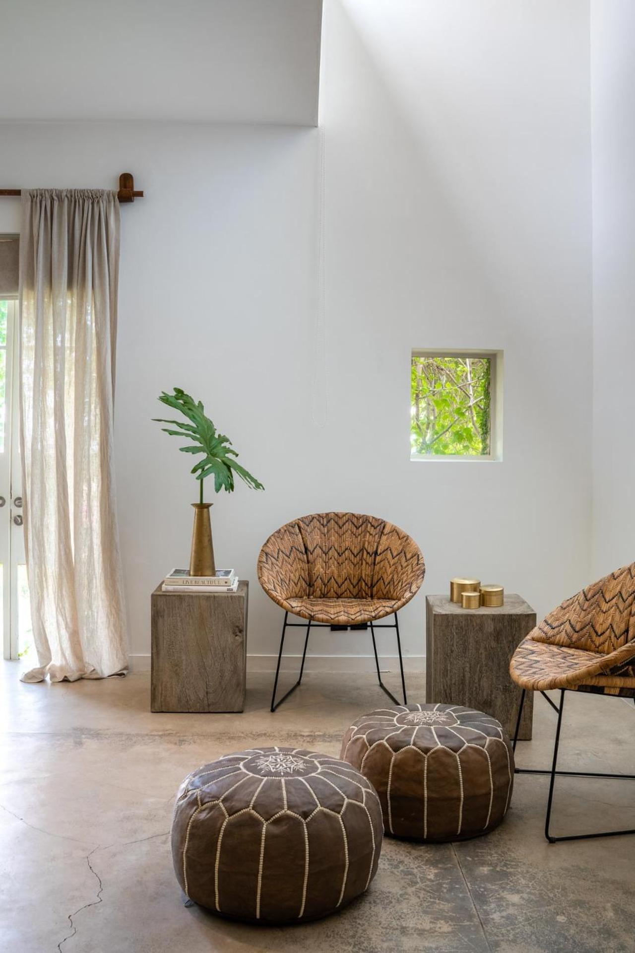 LohonoStays Villa The Ray view 3