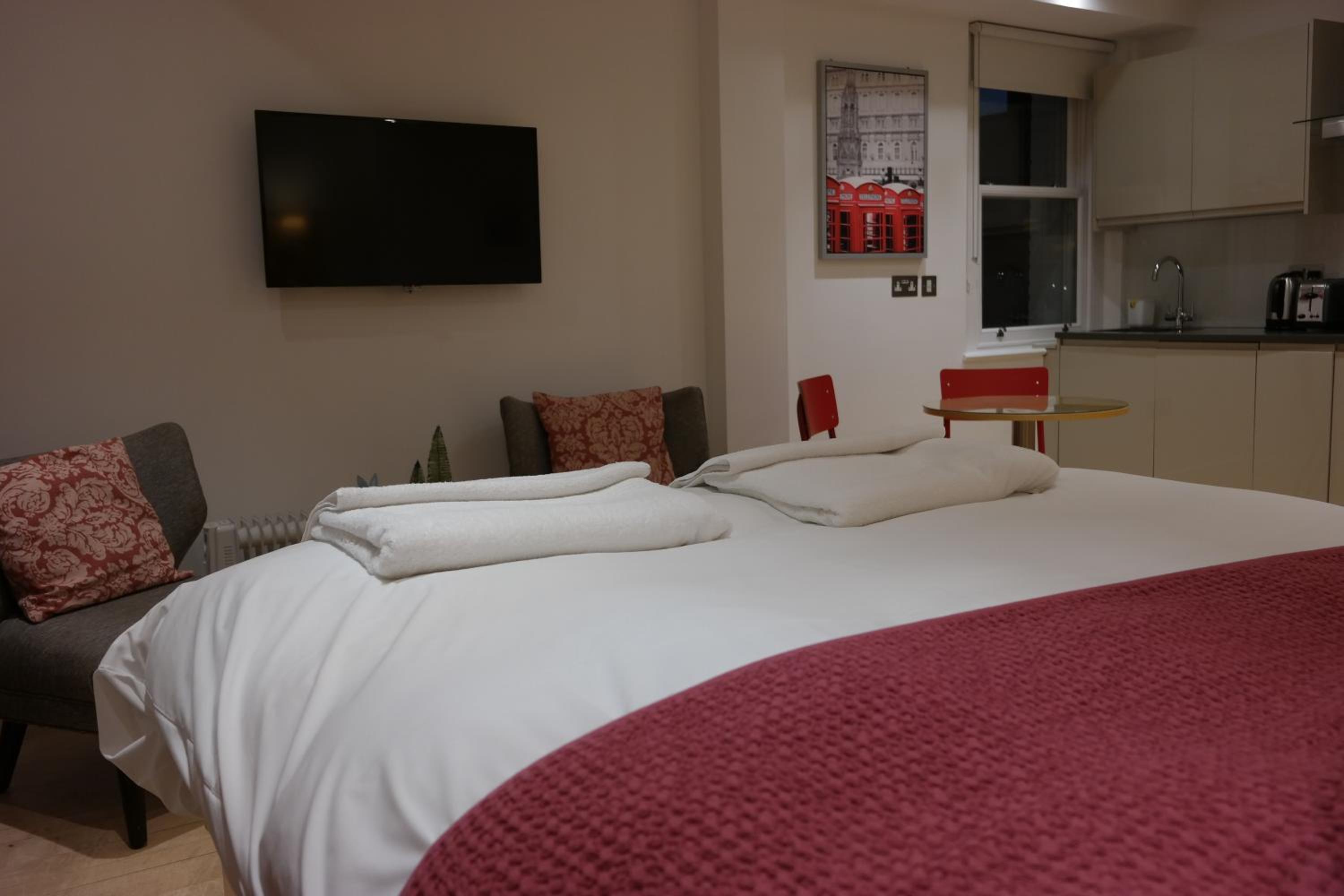 The Alma Rooms