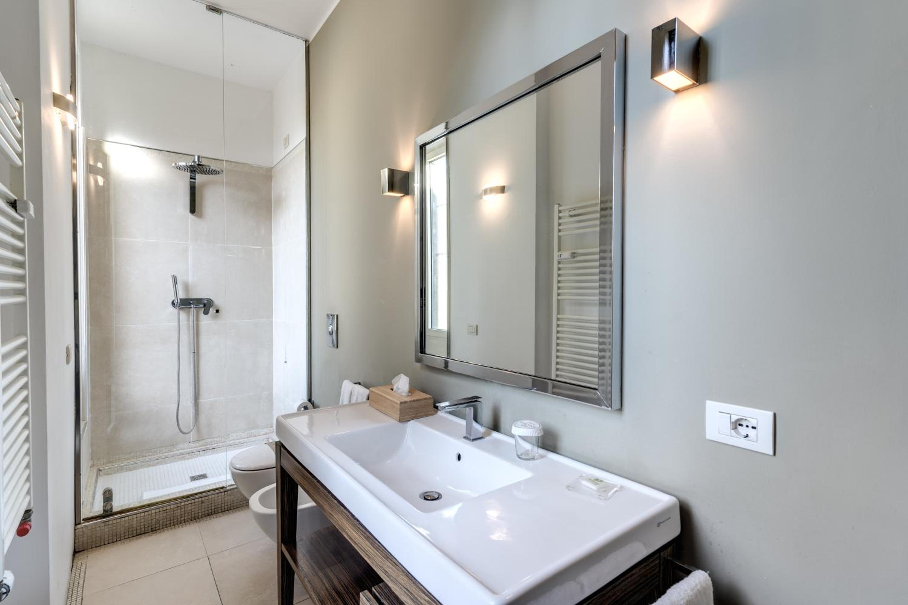Suite Santa Tecla