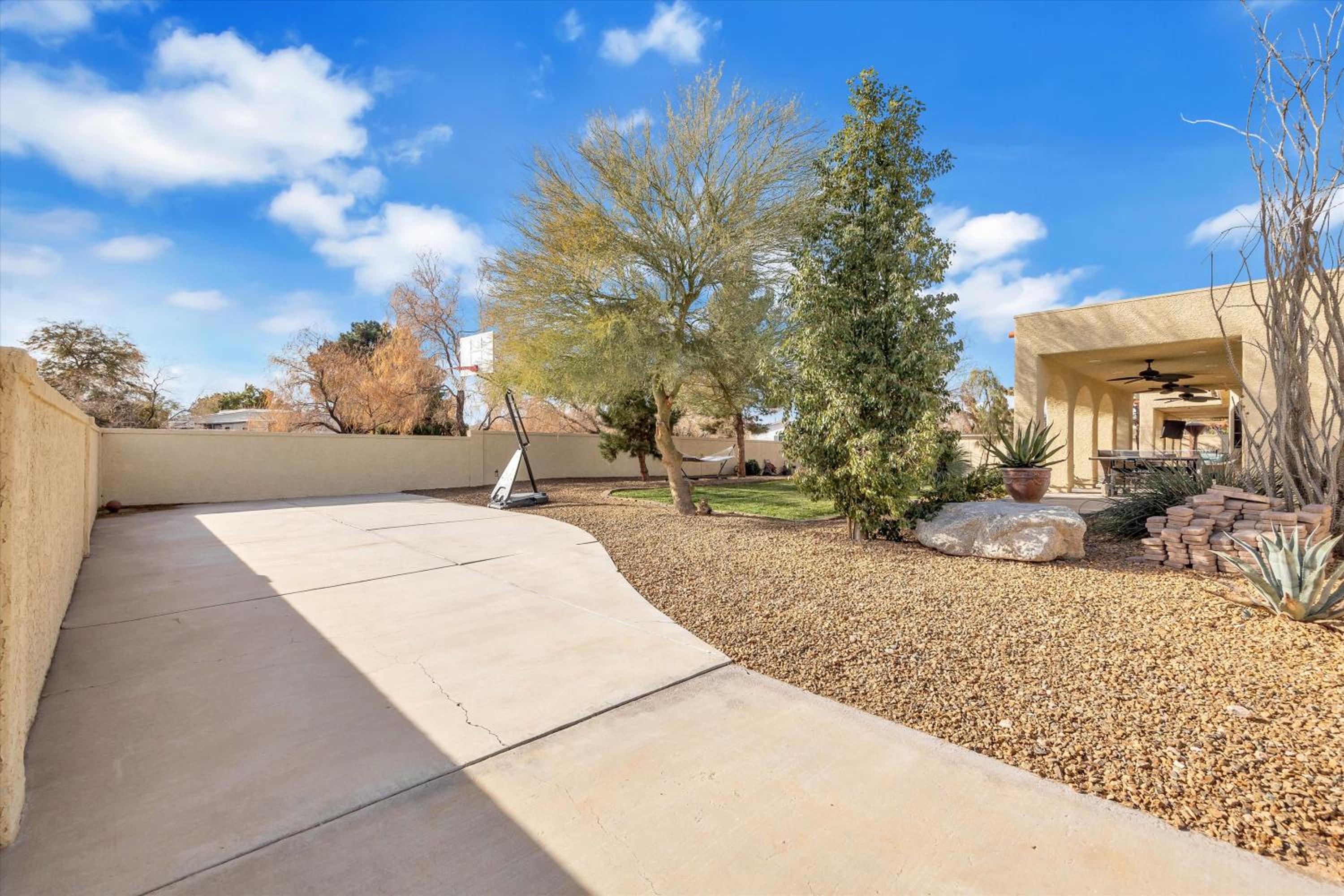 Photo 43