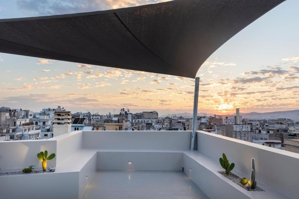 Penthouse with Private Rooftop and Hot Tub